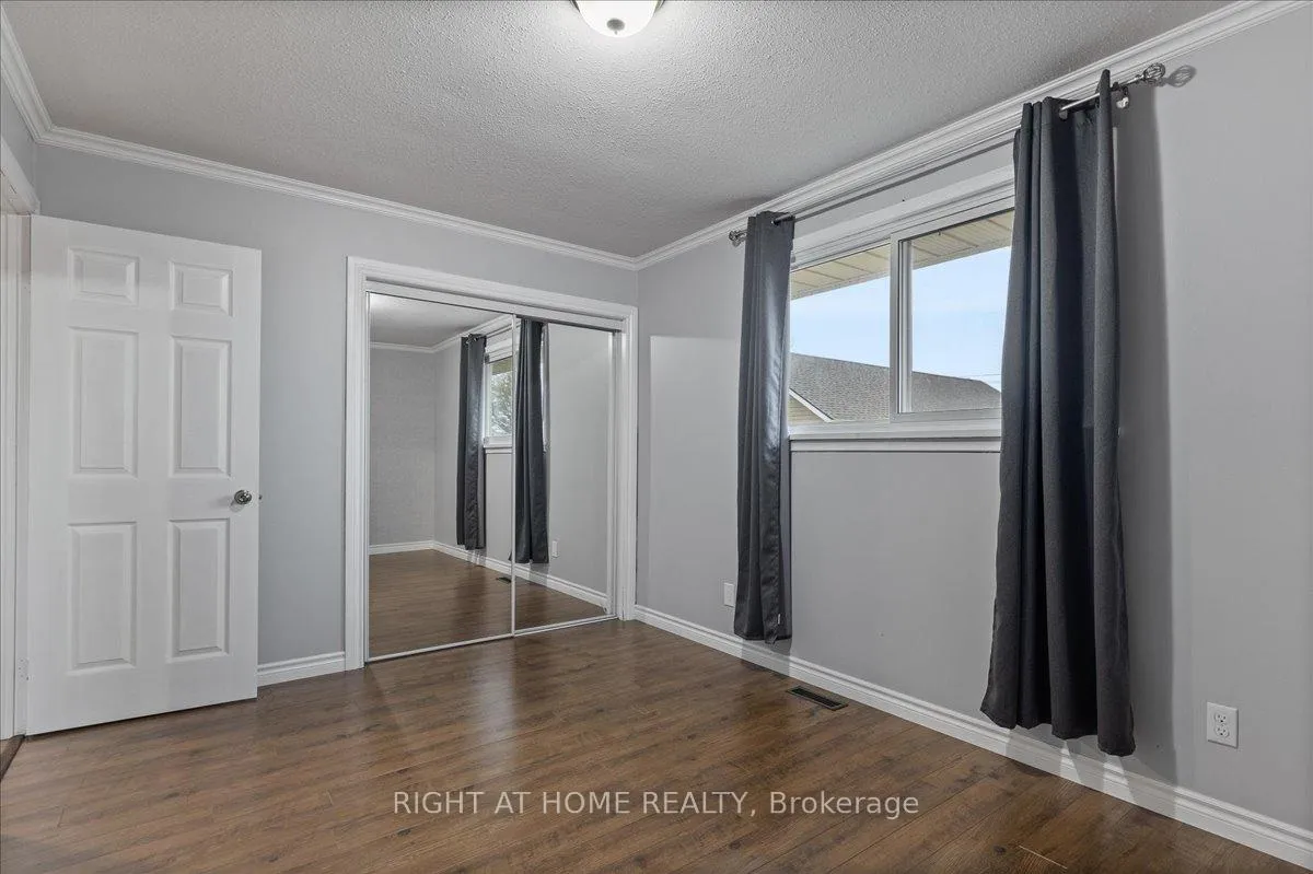 Photo 22 of 82 Farrier Drive, Kitchener — HOMEH