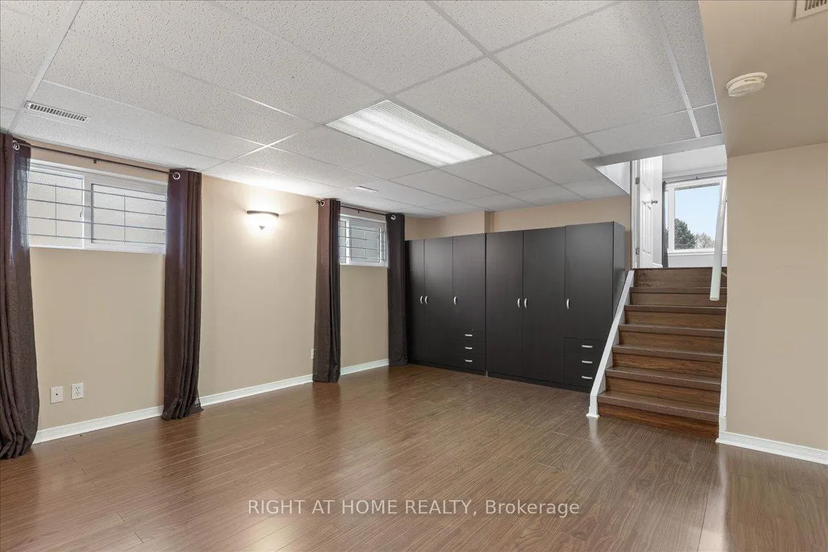 Photo 27 of 82 Farrier Drive, Kitchener — HOMEH