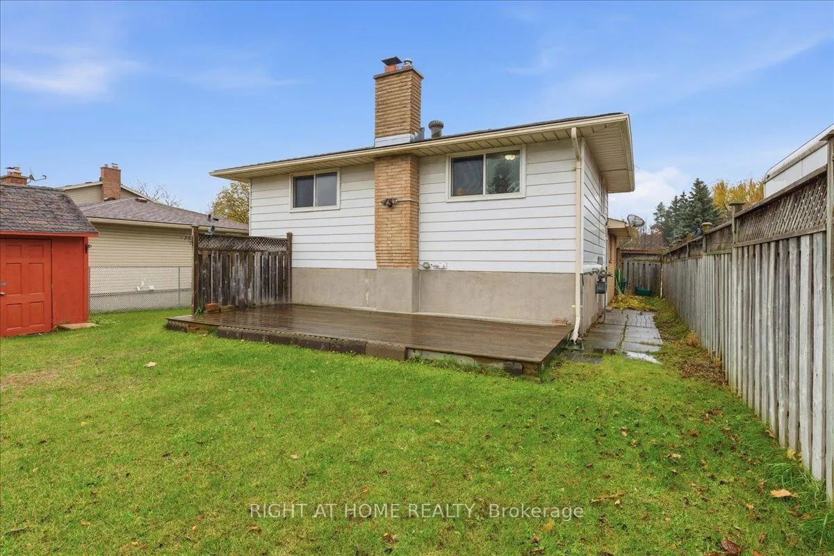 Photo 35 of 82 Farrier Drive, Kitchener — HOMEH