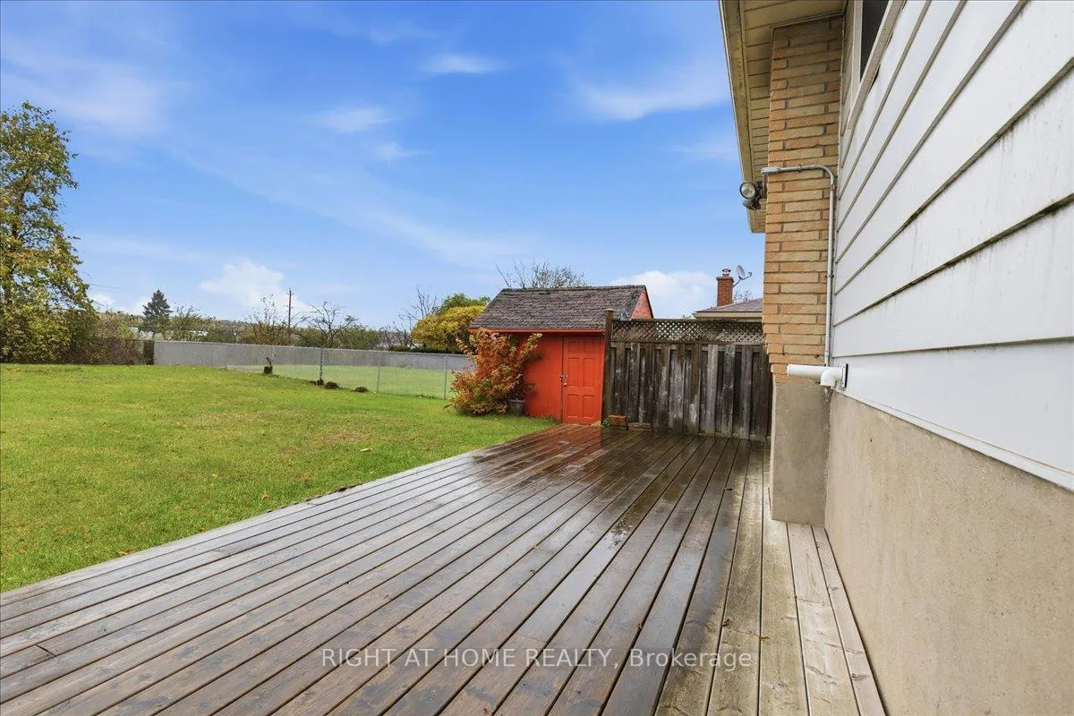Photo 36 of 82 Farrier Drive, Kitchener — HOMEH