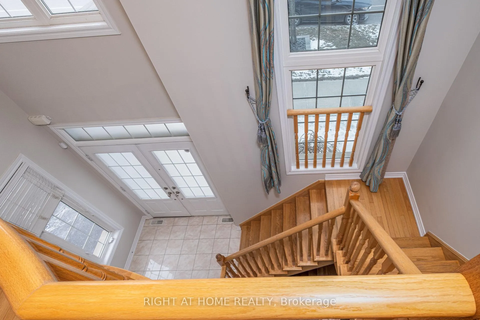 Photo 9 of Unit Upper, 163 Williamson Drive E, Ajax, Northwest Ajax — HOMEH