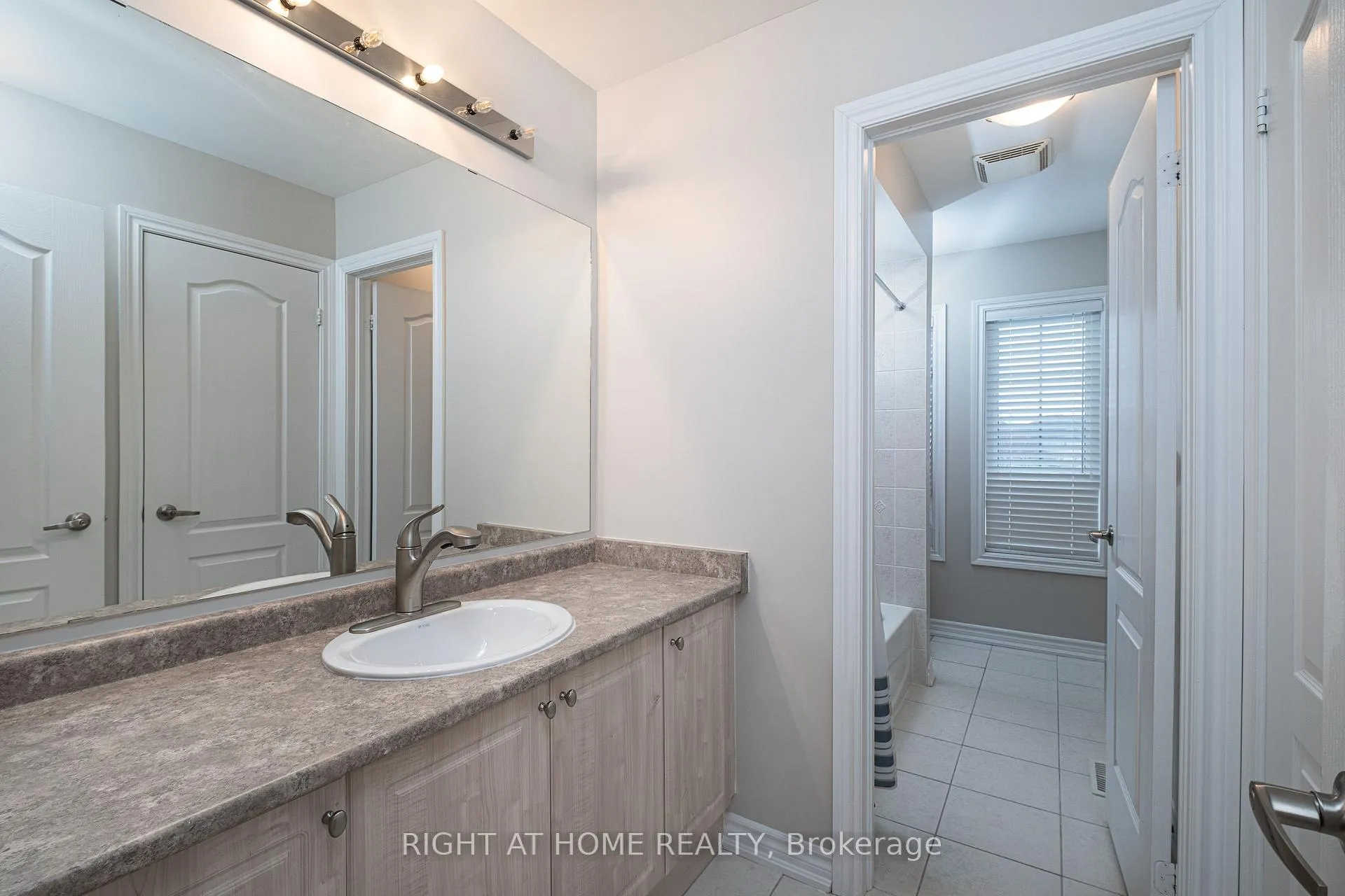 Photo 14 of Unit Upper, 163 Williamson Drive E, Ajax, Northwest Ajax — HOMEH