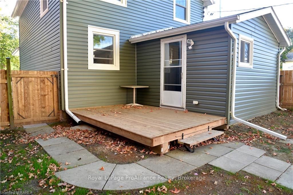 Photo 33 of 135 Main Street, Gananoque — HOMEH