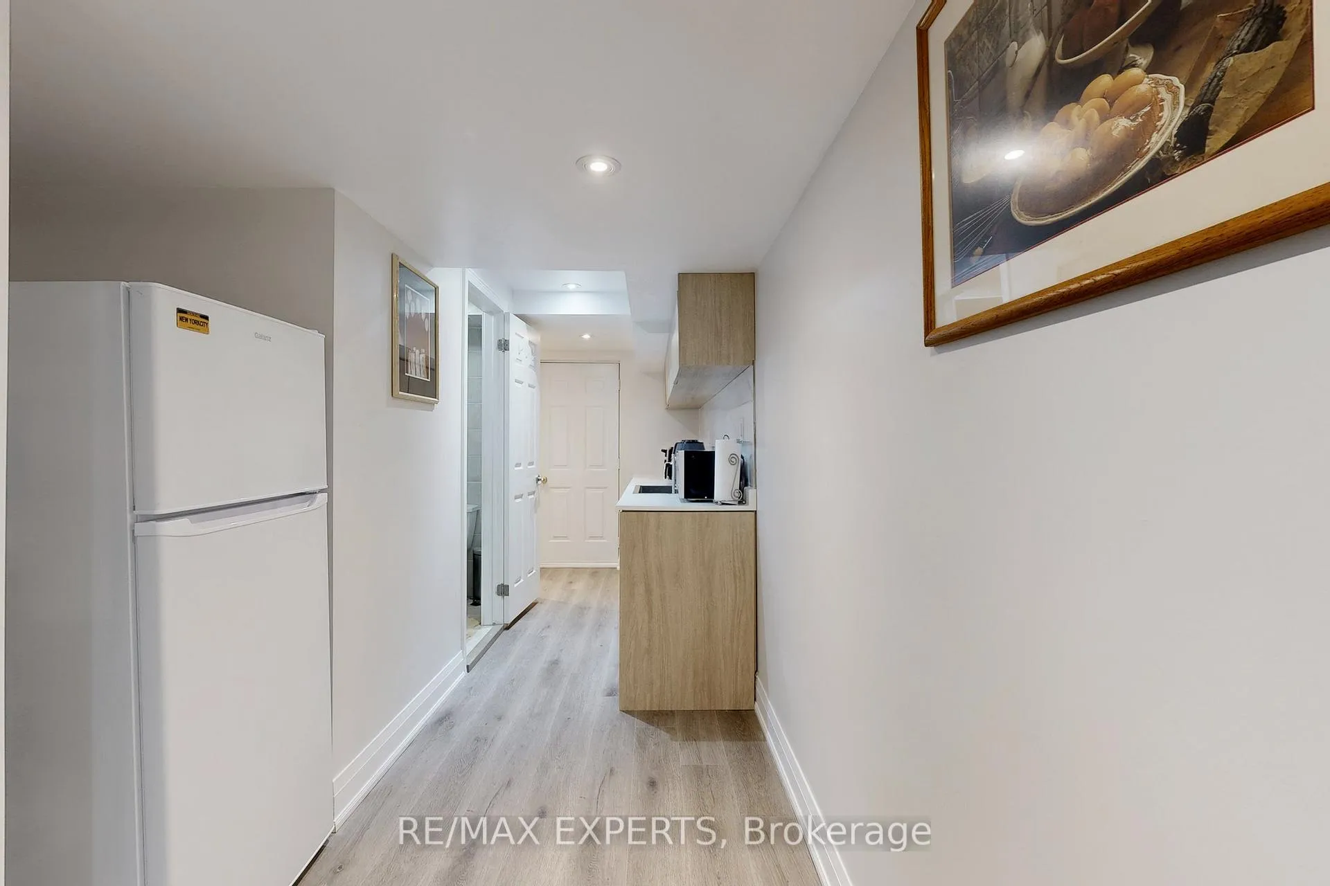 Photo 12 of 7 Twin Hills Crescent, Vaughan, Vellore Village — HOMEH