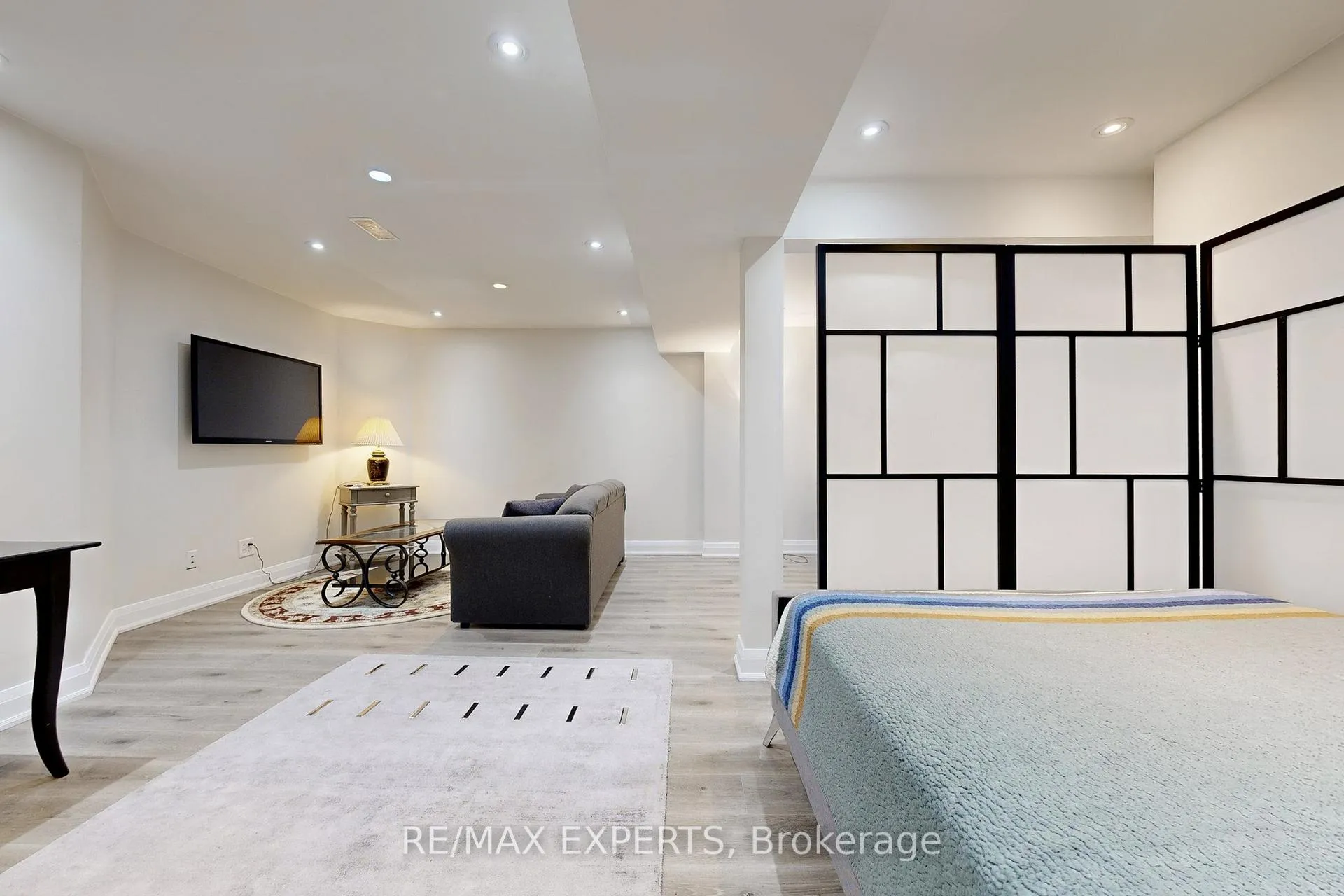 Photo 22 of 7 Twin Hills Crescent, Vaughan, Vellore Village — HOMEH