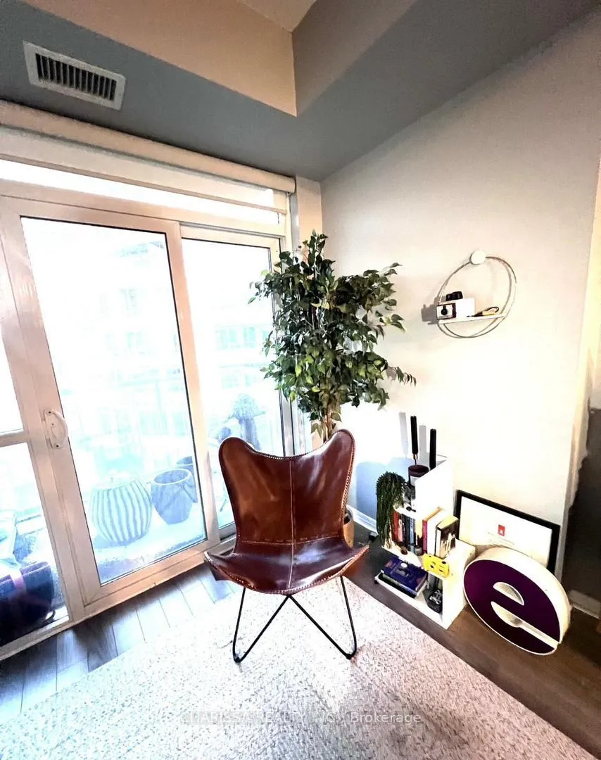 Photo 10 of Unit 2220, 352 Front Street W, Toronto, Waterfront Communities — HOMEH