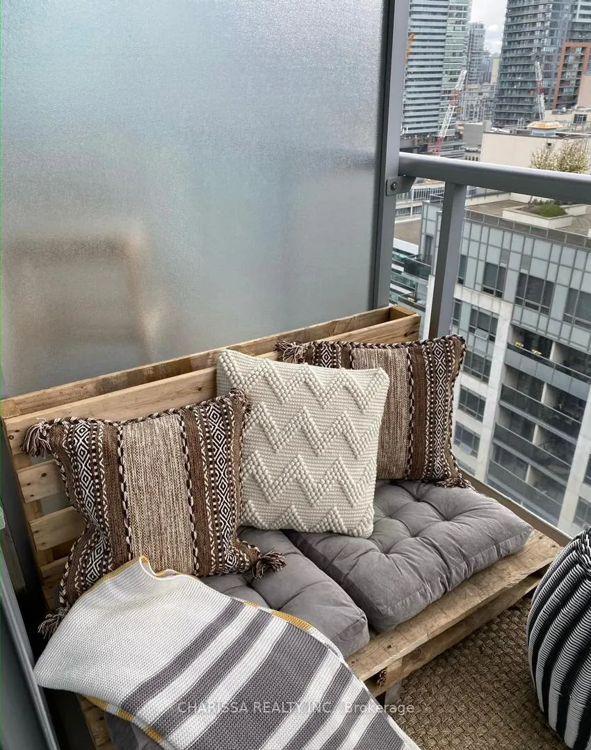 Photo 12 of Unit 2220, 352 Front Street W, Toronto, Waterfront Communities — HOMEH