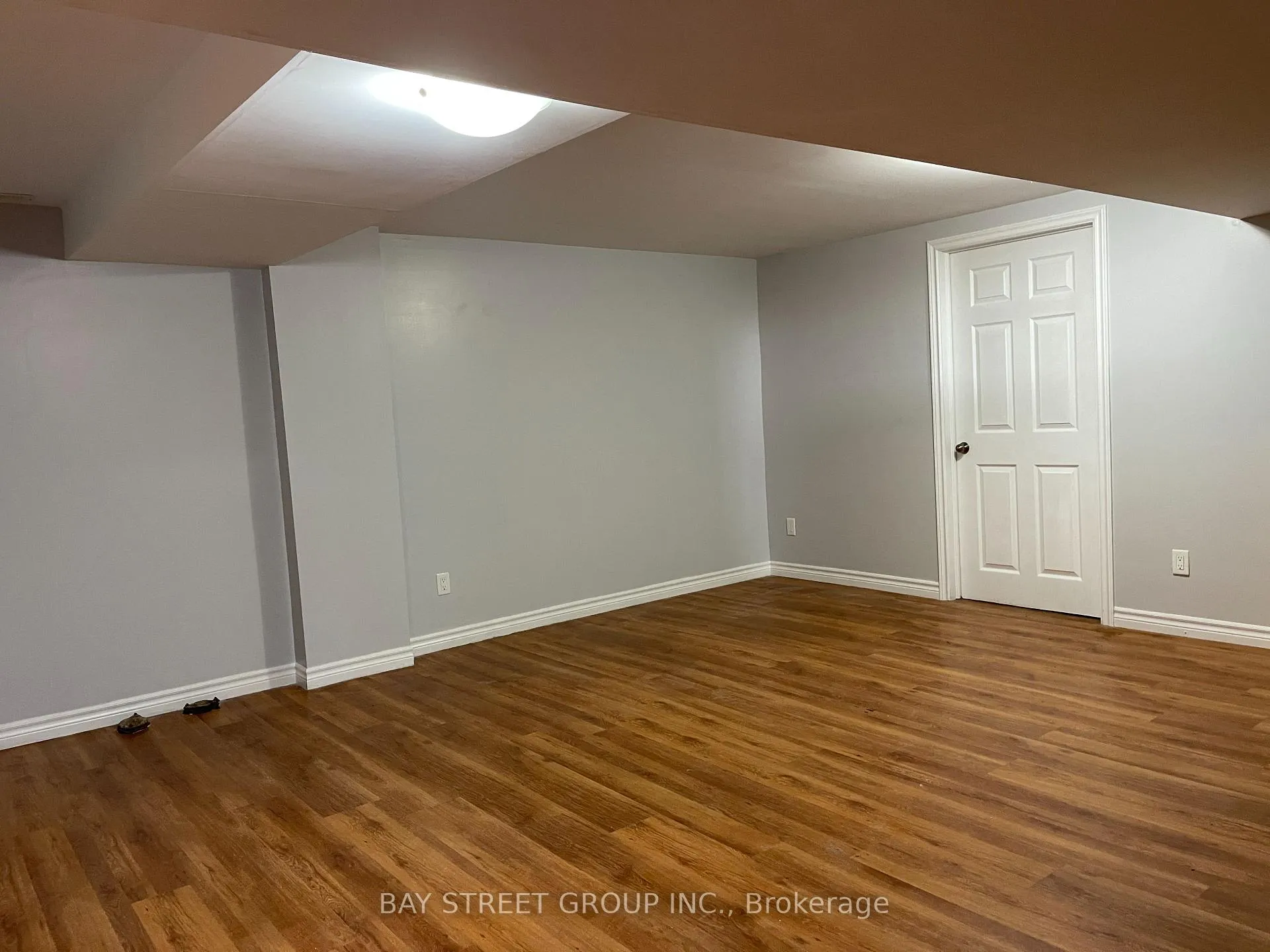 Photo 12 of 172 Darlington Drive, Hamilton, Gilbert — HOMEH