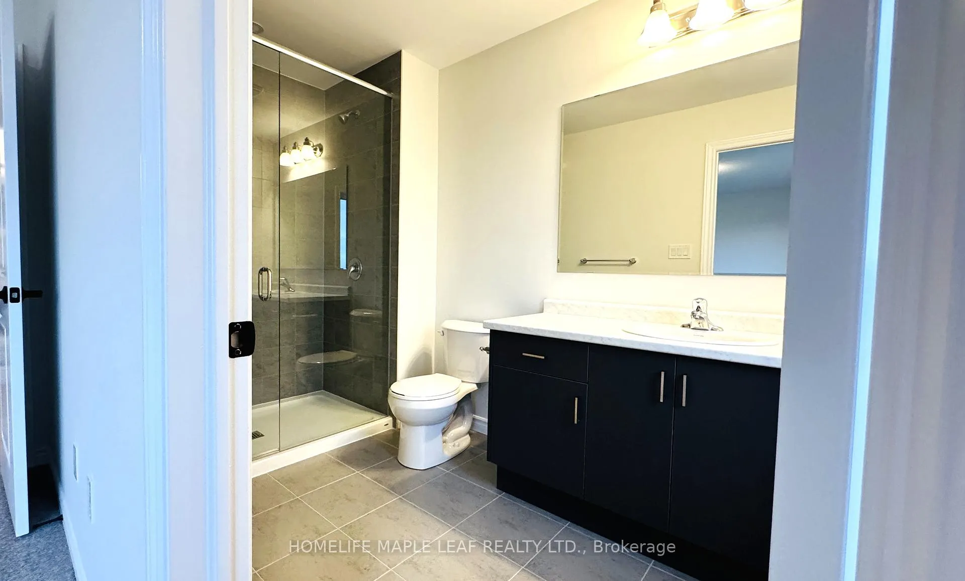 Photo 8 of 375 Benninger Drive, Kitchener — HOMEH