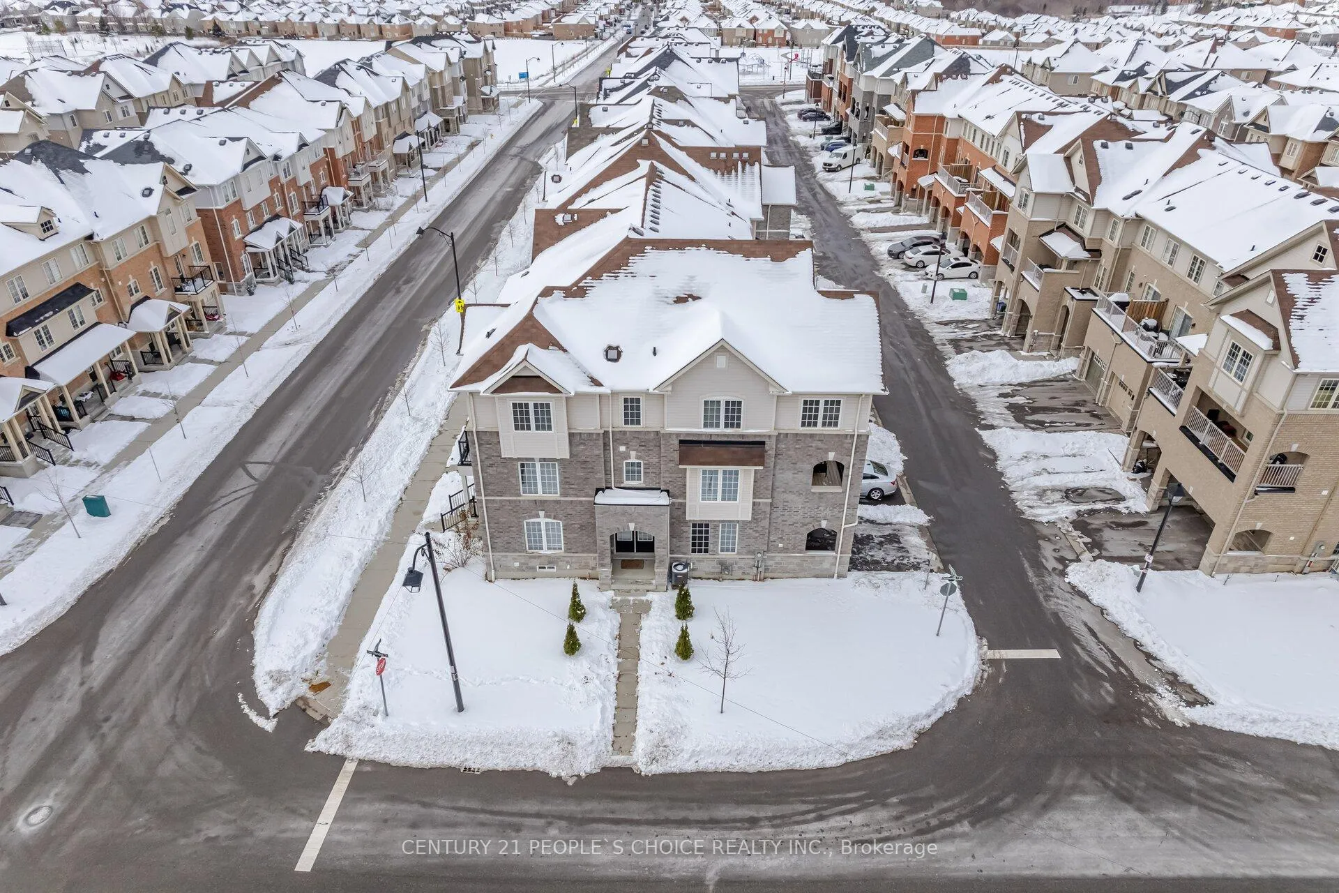 Photo 6 of 122 Ainley Road, Ajax, Central East — HOMEH