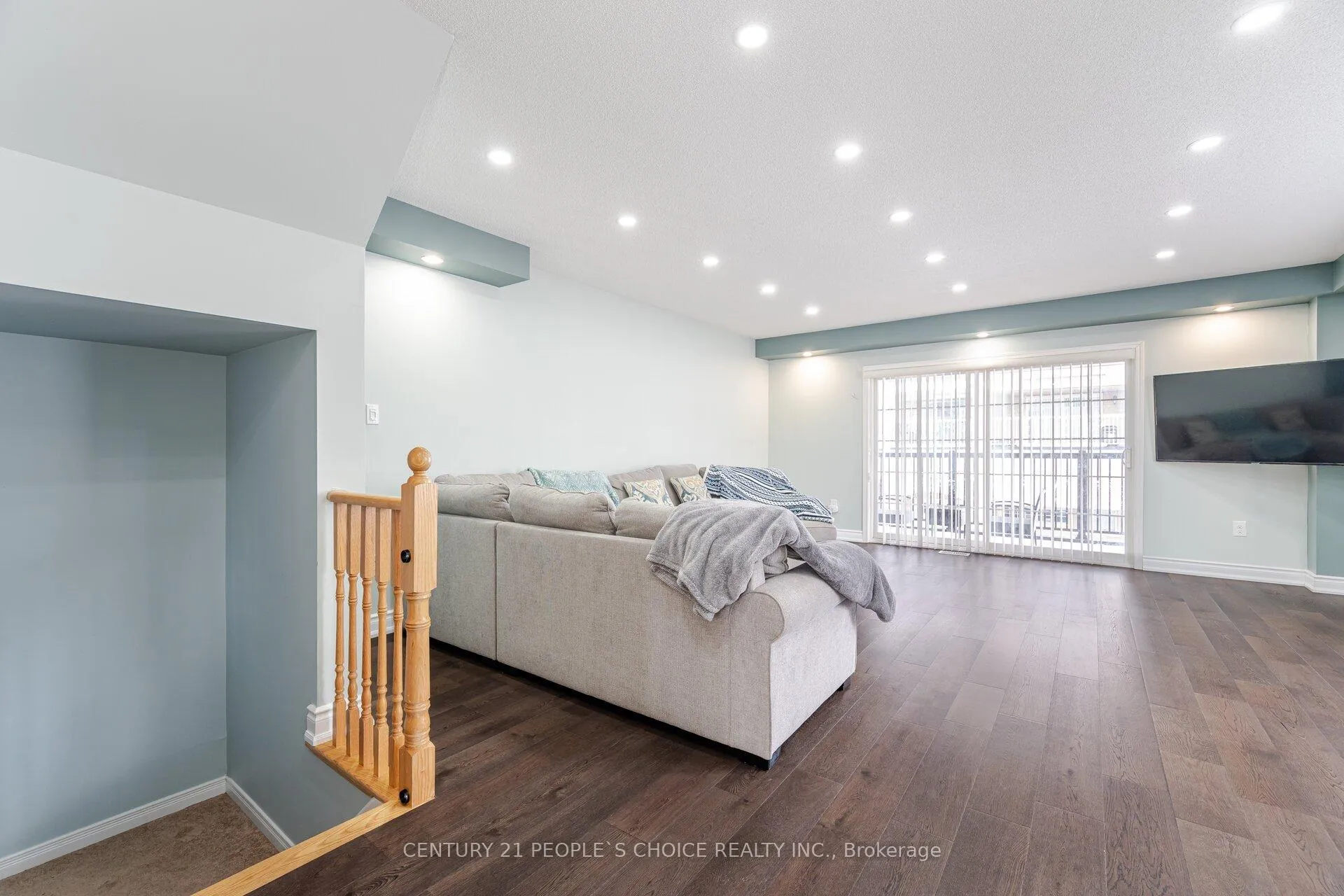 Photo 20 of 122 Ainley Road, Ajax, Central East — HOMEH