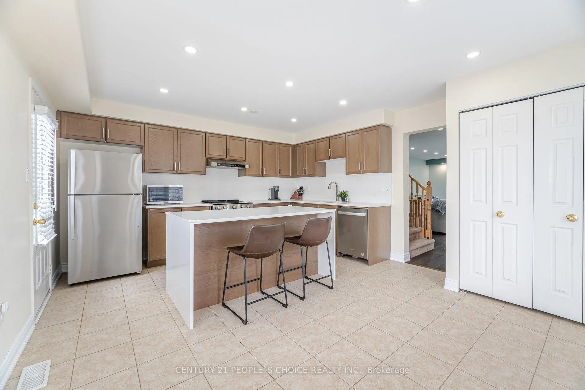 Photo 30 of 122 Ainley Road, Ajax, Central East — HOMEH