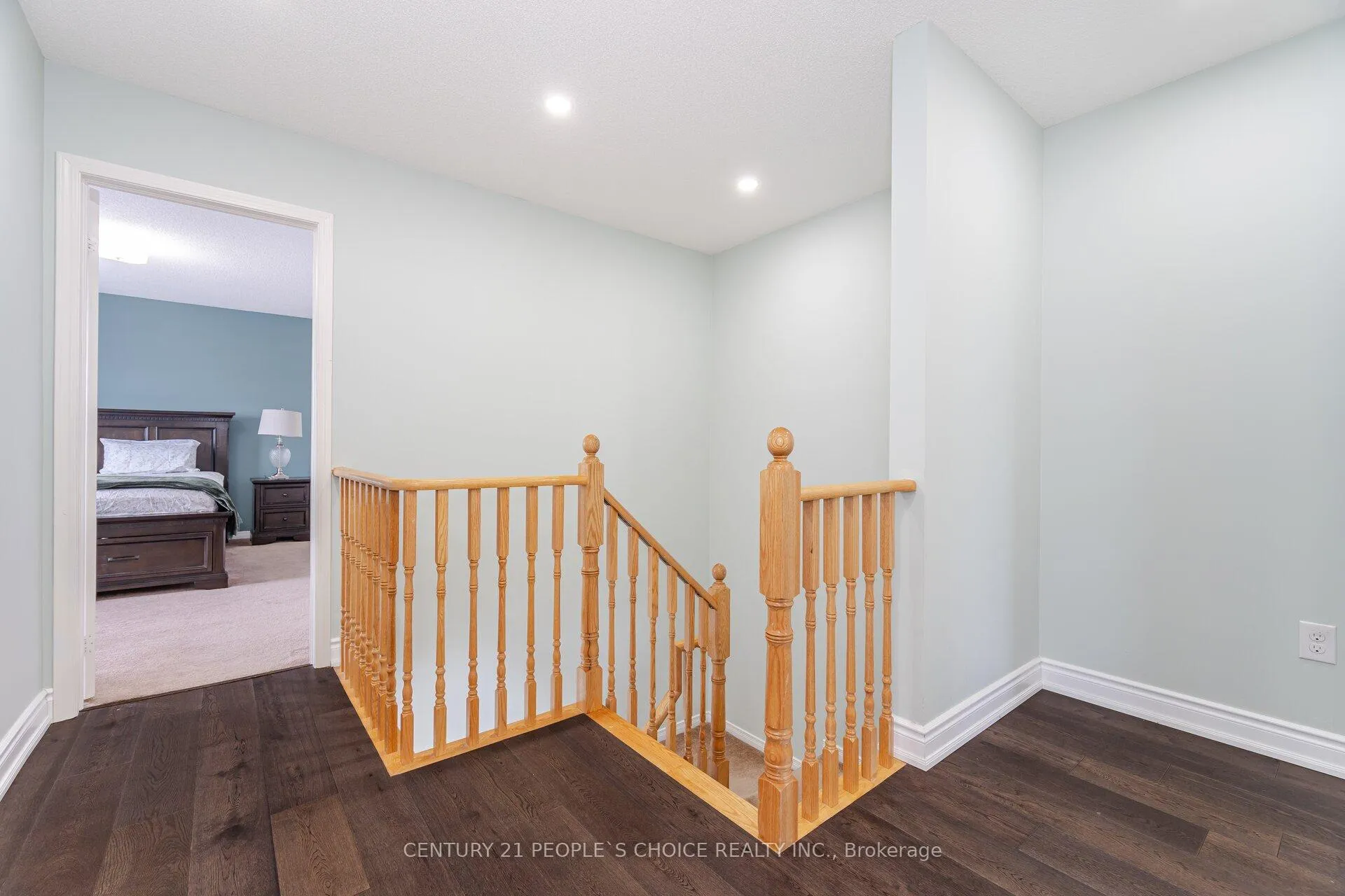 Photo 33 of 122 Ainley Road, Ajax, Central East — HOMEH