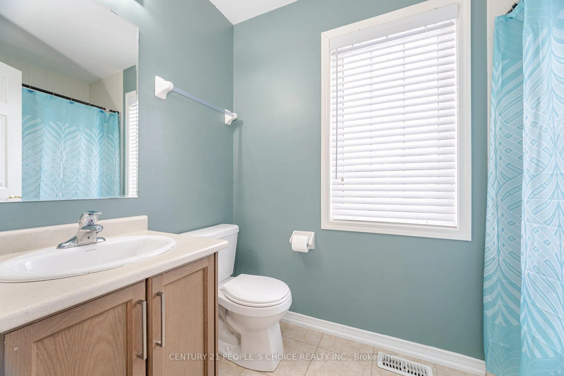Photo 41 of 122 Ainley Road, Ajax, Central East — HOMEH