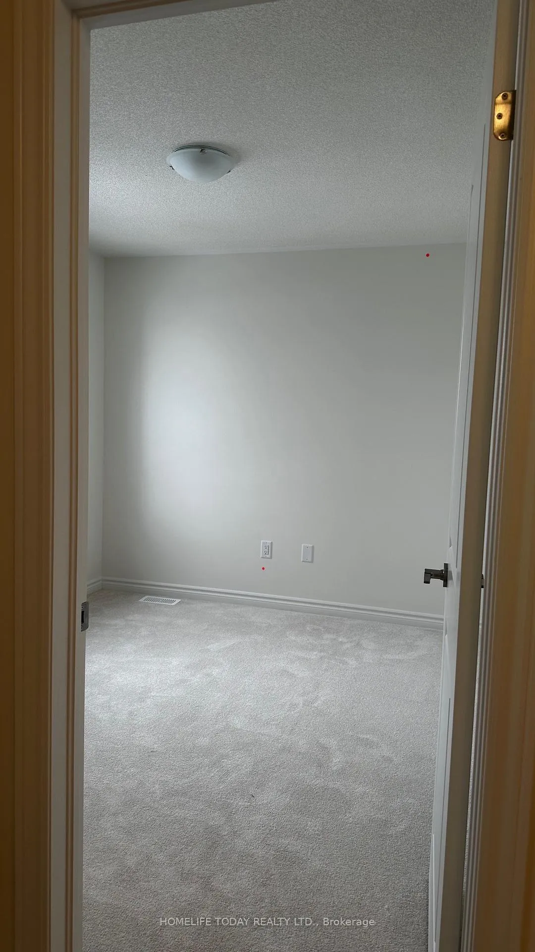 Photo 9 of 7 Phoenix Boulevard, Barrie, Painswick South — HOMEH