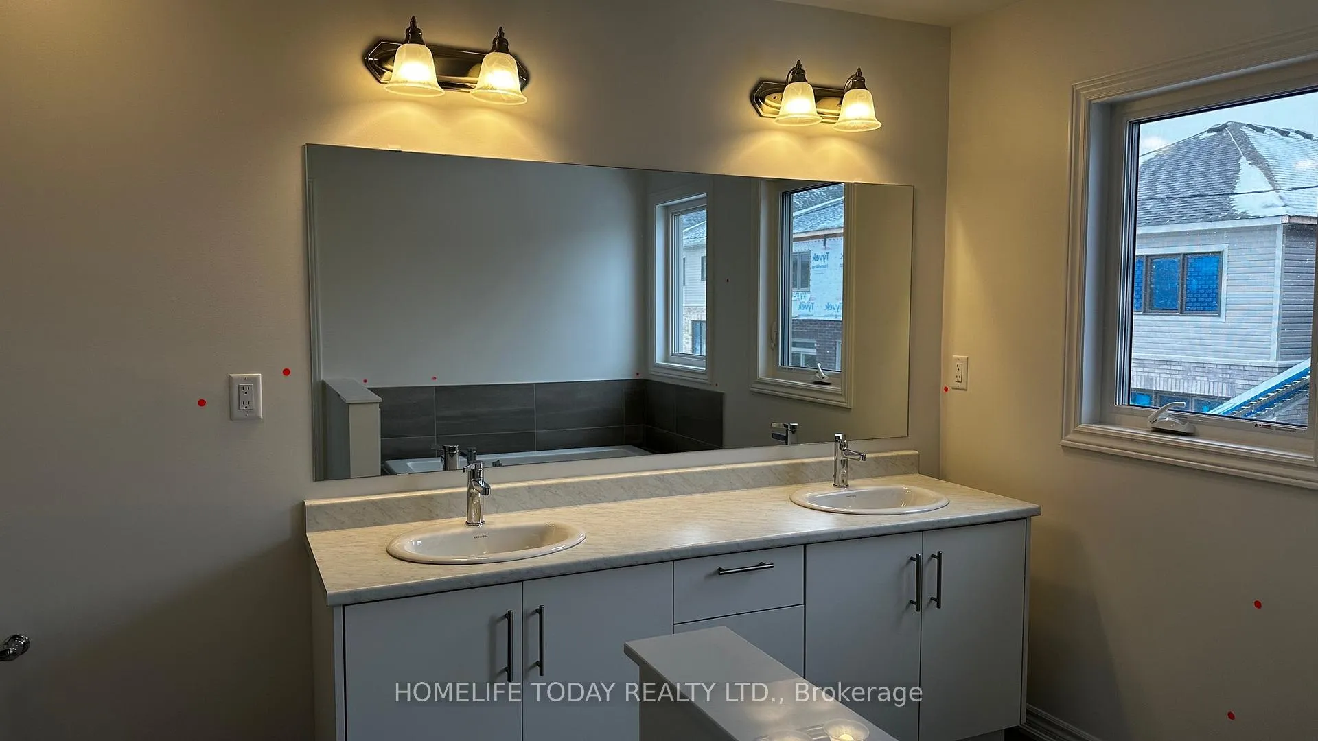 Photo 12 of 7 Phoenix Boulevard, Barrie, Painswick South — HOMEH