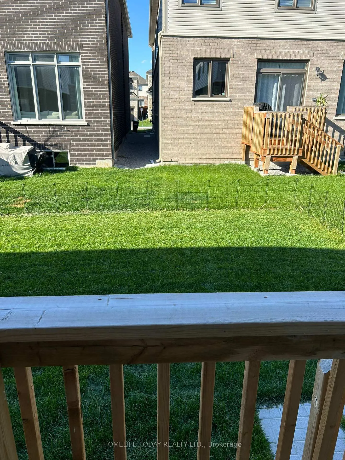 Photo 14 of 7 Phoenix Boulevard, Barrie, Painswick South — HOMEH