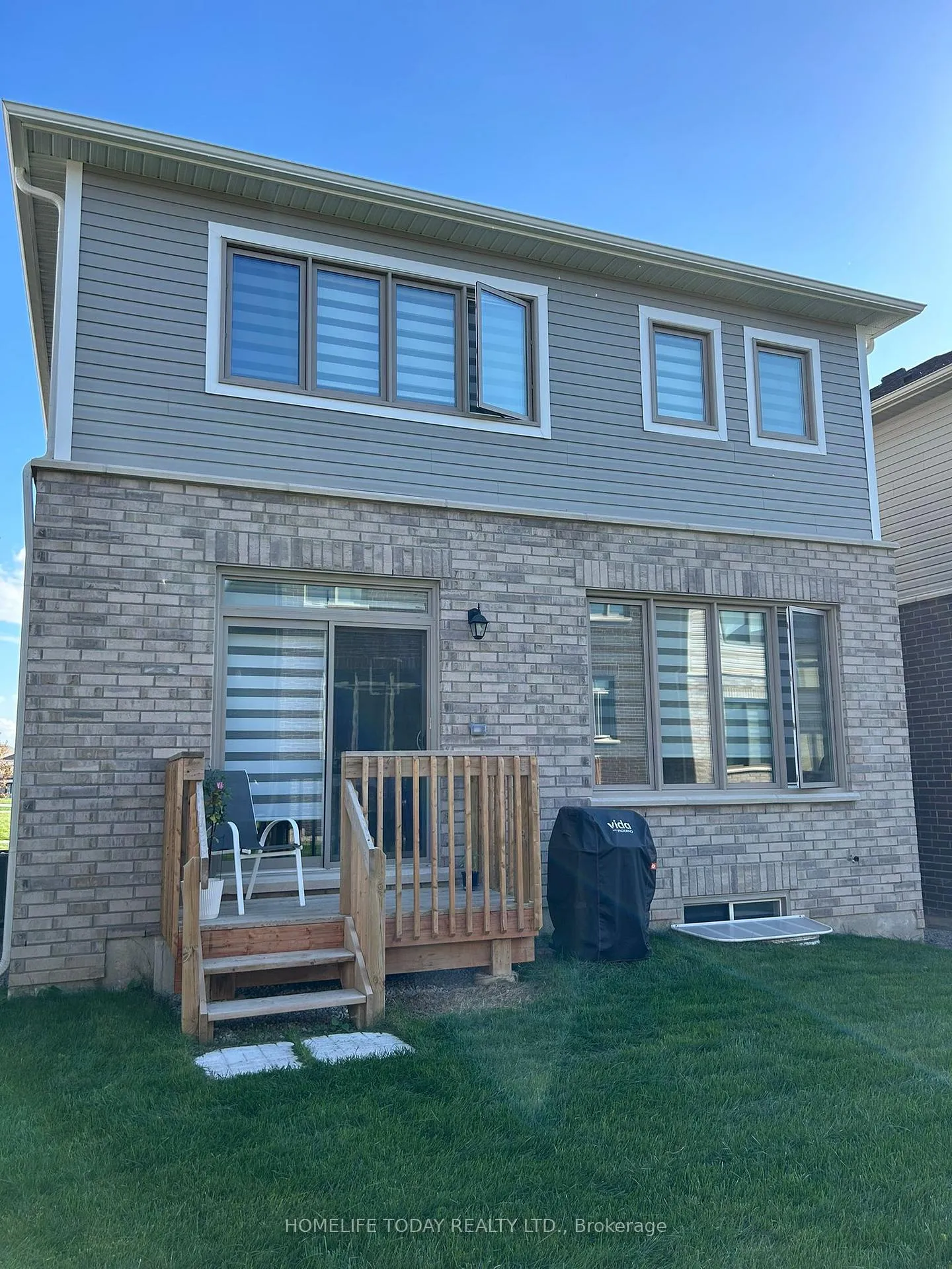 Photo 16 of 7 Phoenix Boulevard, Barrie, Painswick South — HOMEH
