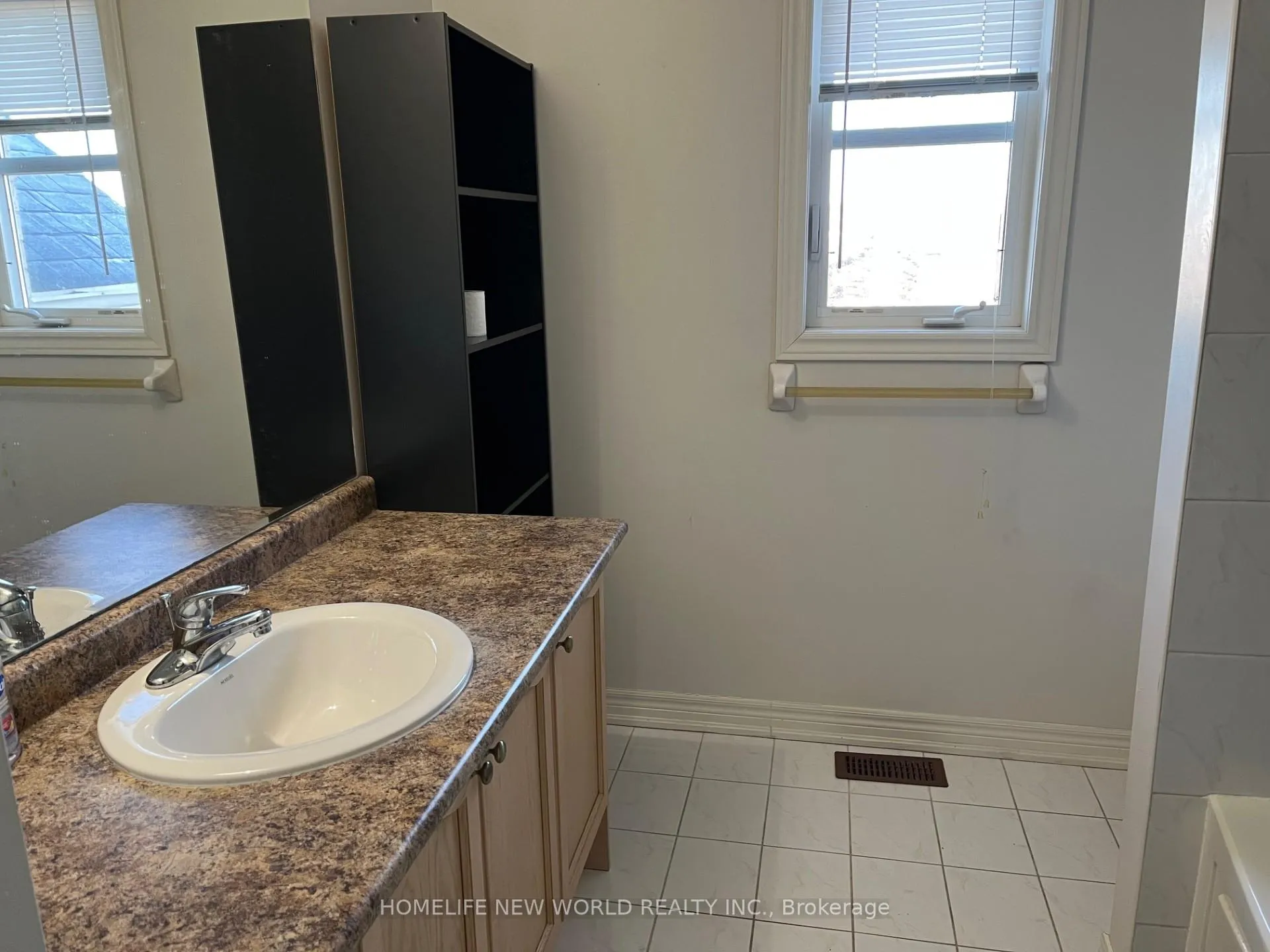 Photo 10 of 667 Peter Rupert Avenue, Vaughan, Patterson — HOMEH