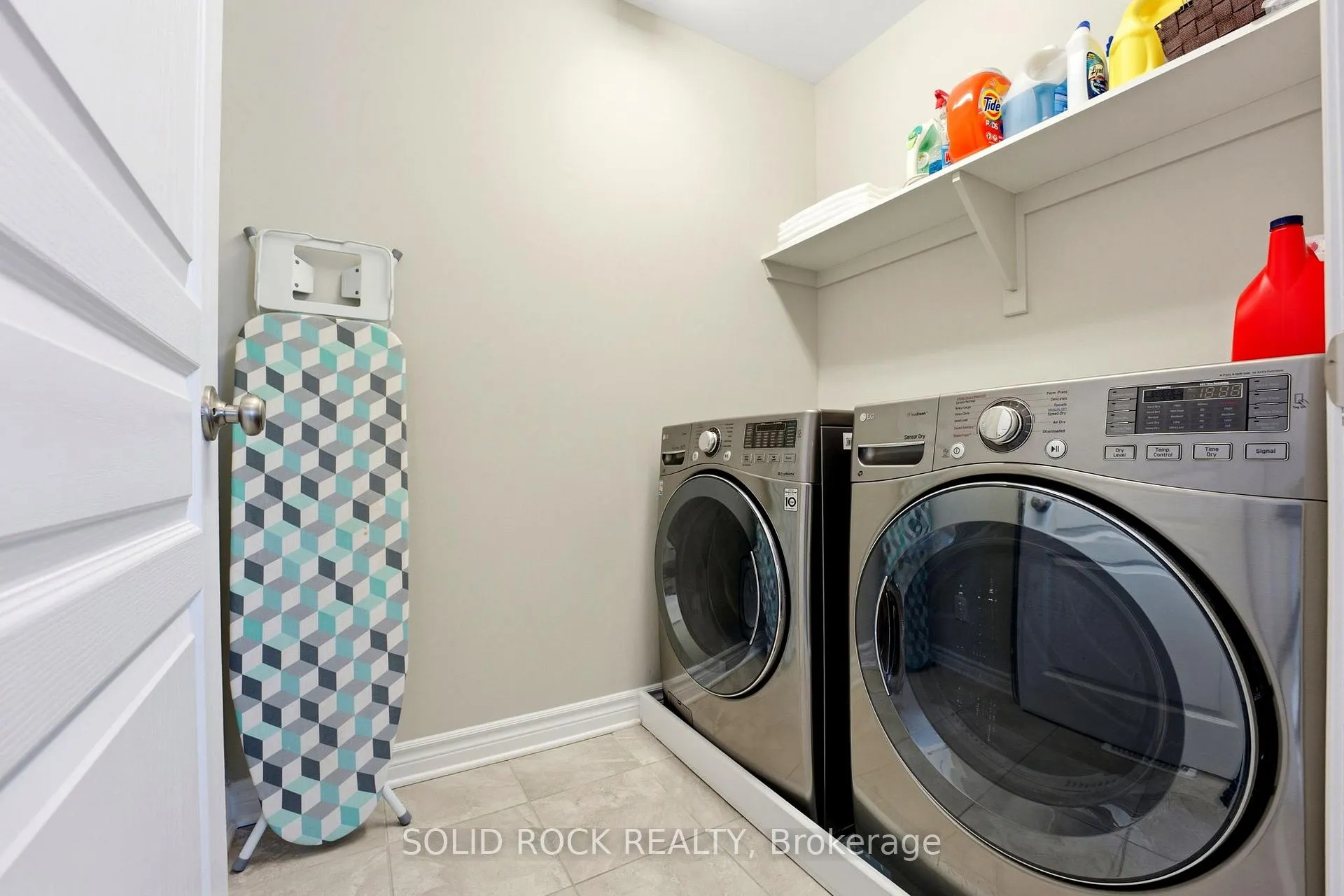Photo 20 of 76 Palfrey Way, Ottawa, Kanata - Emerald Meadows/Trailwest — HOMEH