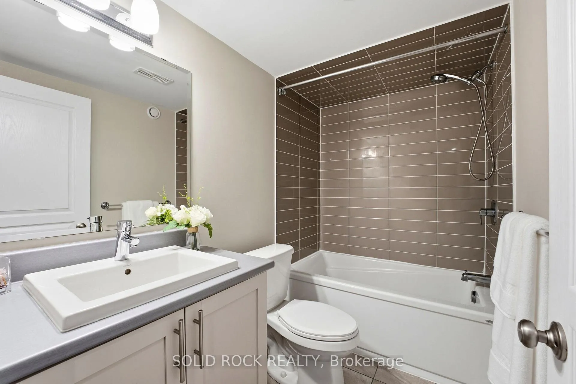 Photo 22 of 76 Palfrey Way, Ottawa, Kanata - Emerald Meadows/Trailwest — HOMEH