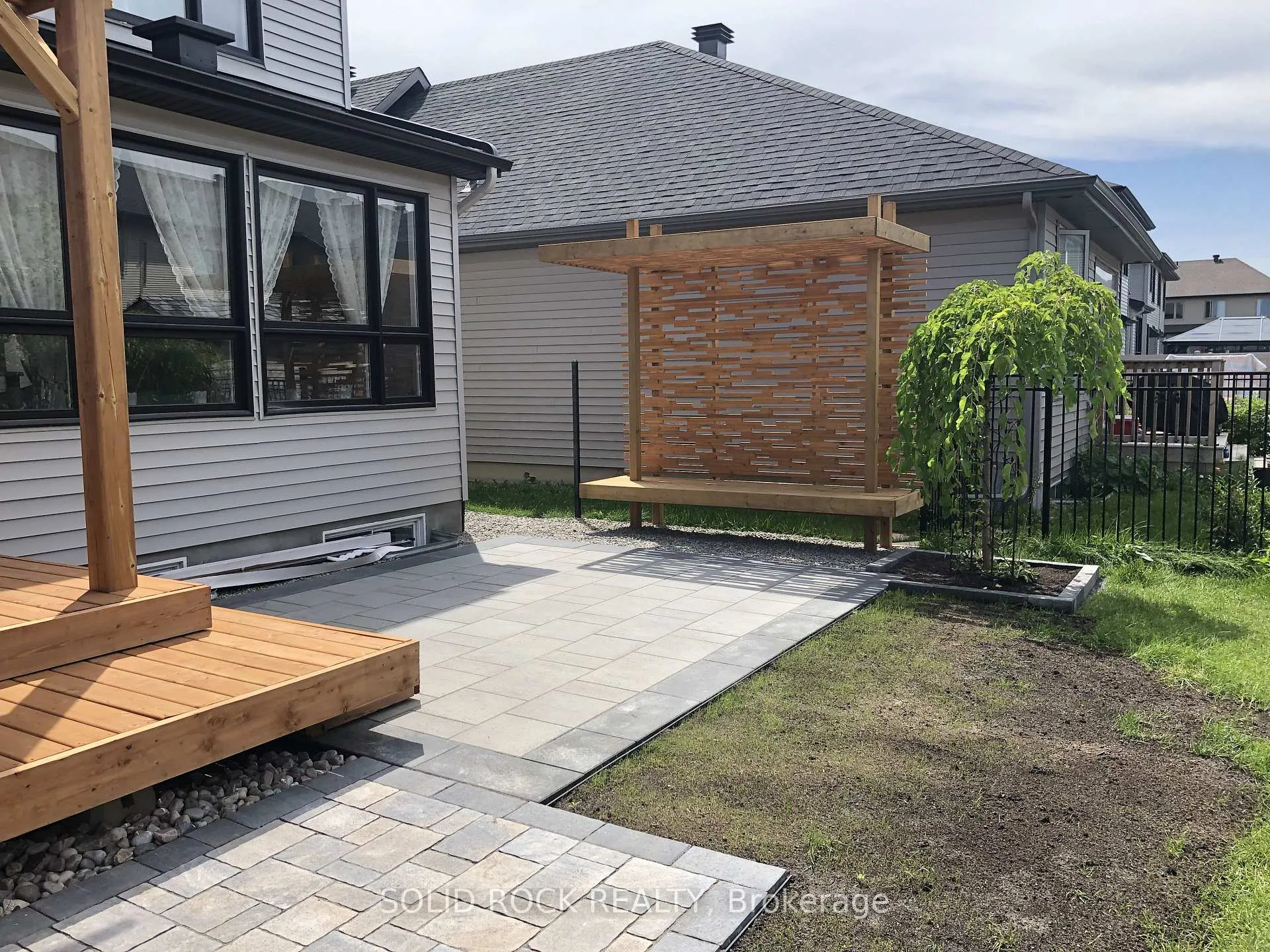 Photo 29 of 76 Palfrey Way, Ottawa, Kanata - Emerald Meadows/Trailwest — HOMEH