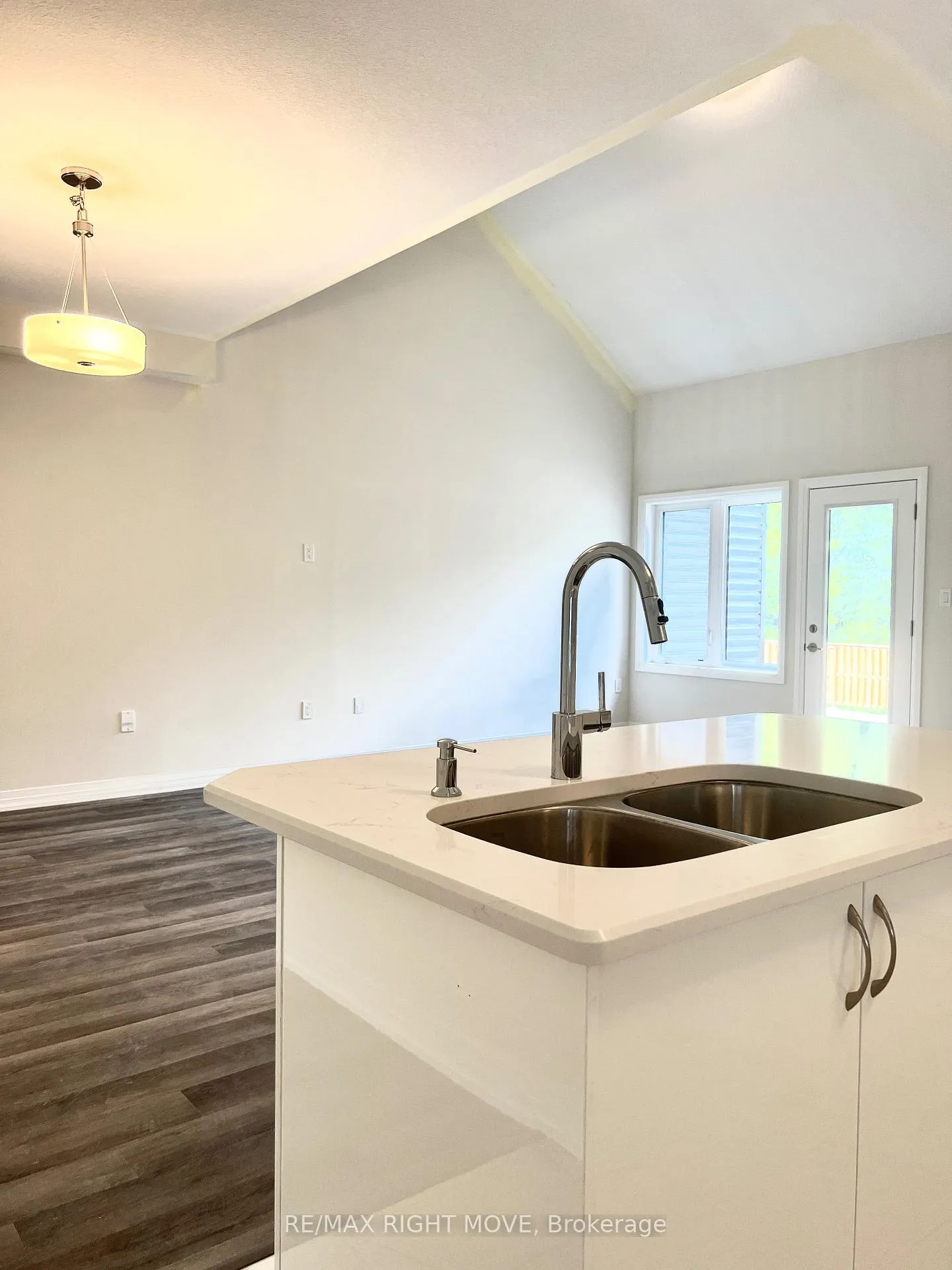 Photo 10 of 3052 Sandy Acres Avenue, Severn, Rural Severn — HOMEH