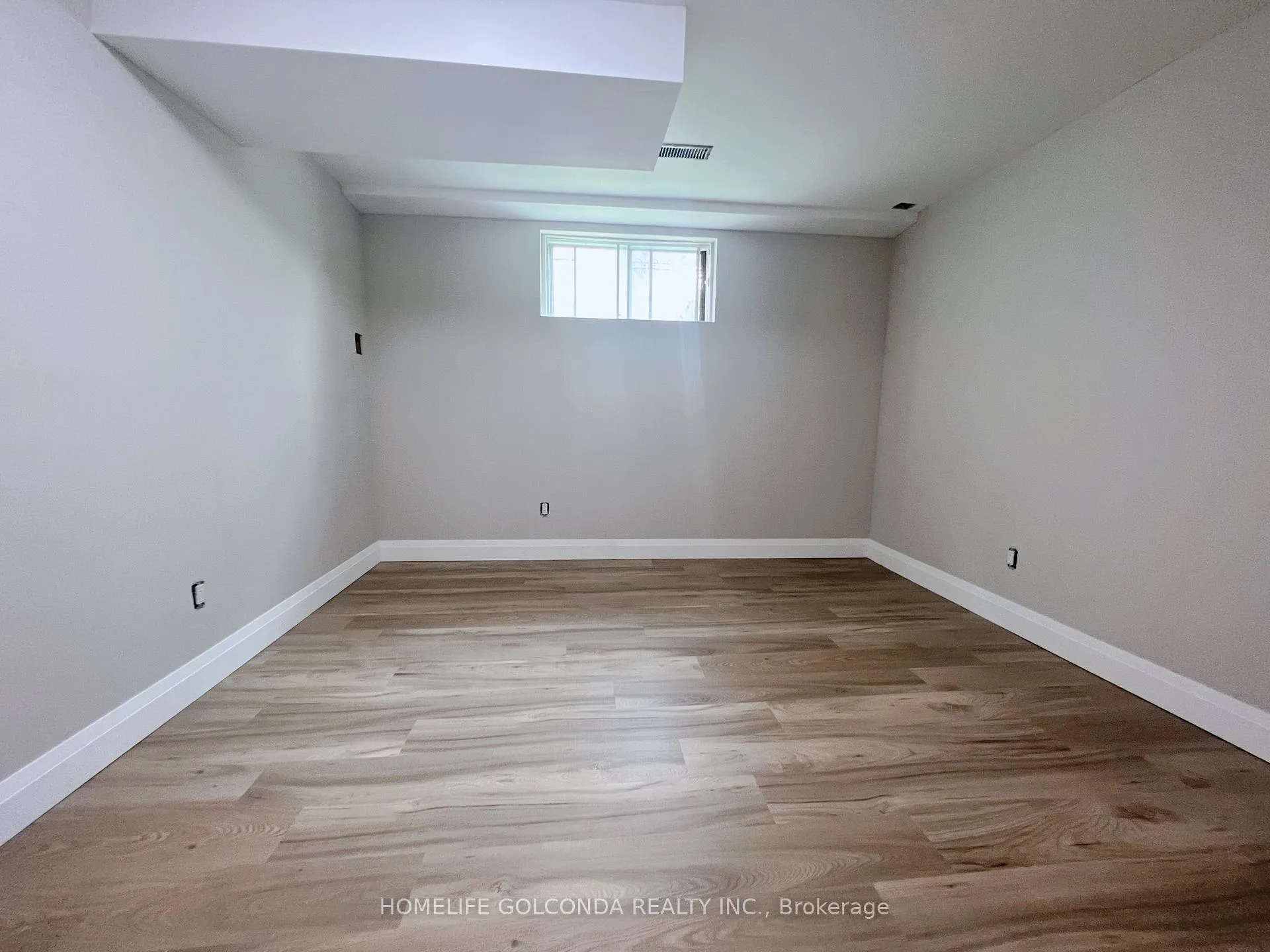 Photo 10 of 17 Dowling Circle, Markham, Milliken Mills East — HOMEH