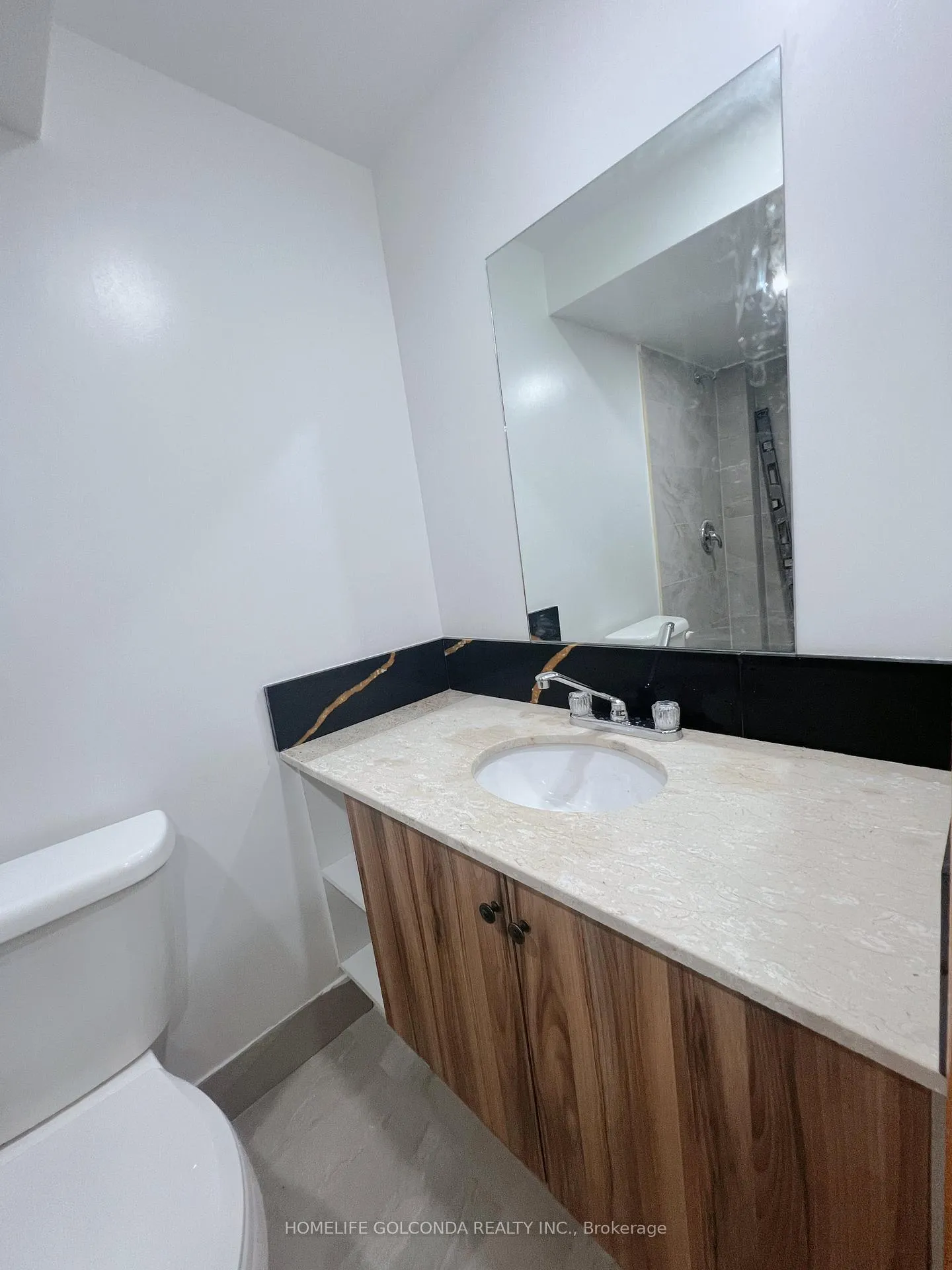 Photo 12 of 17 Dowling Circle, Markham, Milliken Mills East — HOMEH
