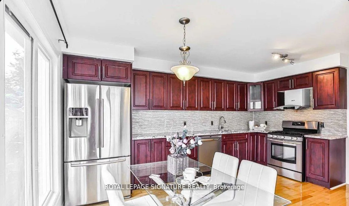 Photo 8 of 144 Reed Drive, Ajax, Central — HOMEH