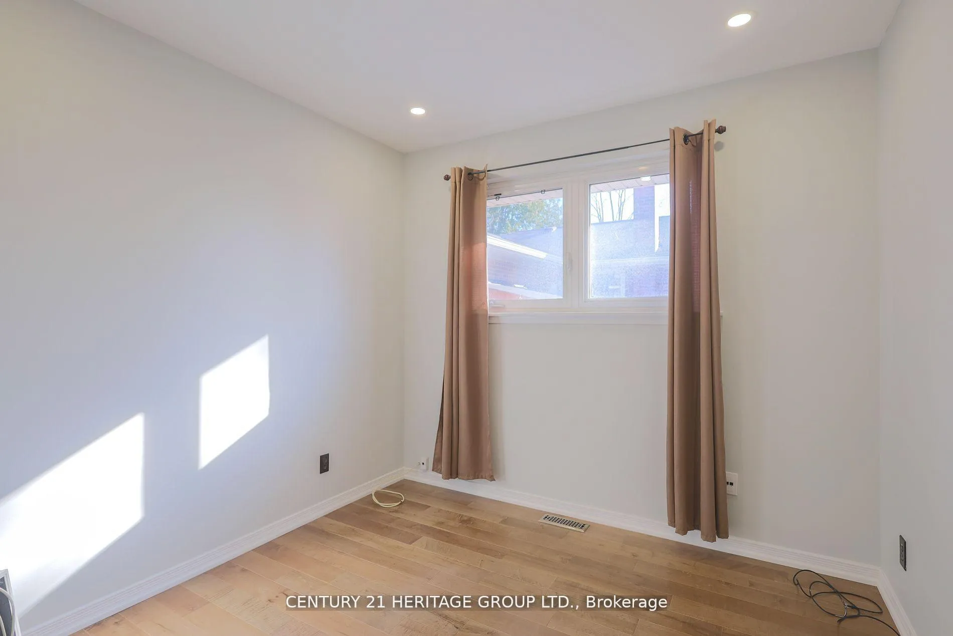 Photo 15 of 12918 Keele Street, King, King City — HOMEH