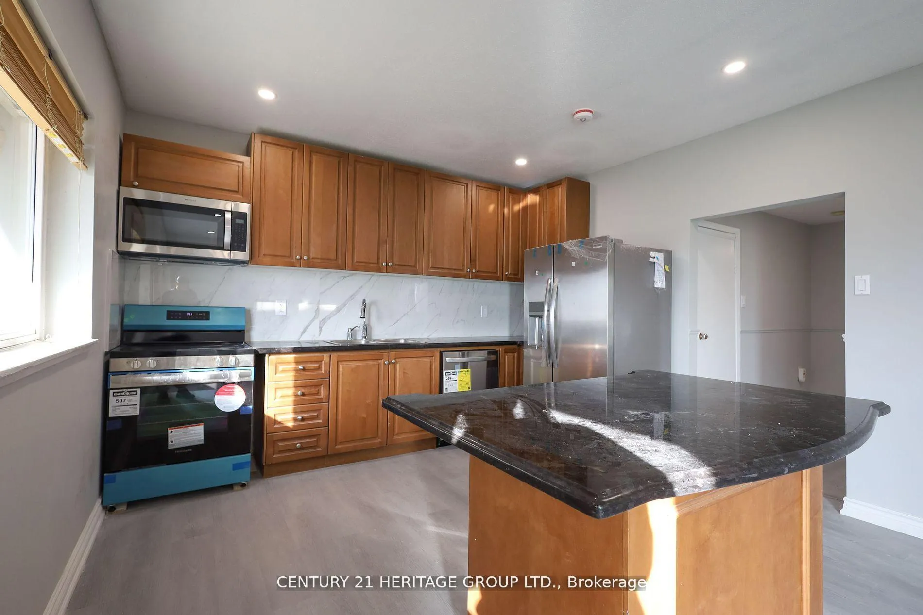 Photo 24 of 12918 Keele Street, King, King City — HOMEH