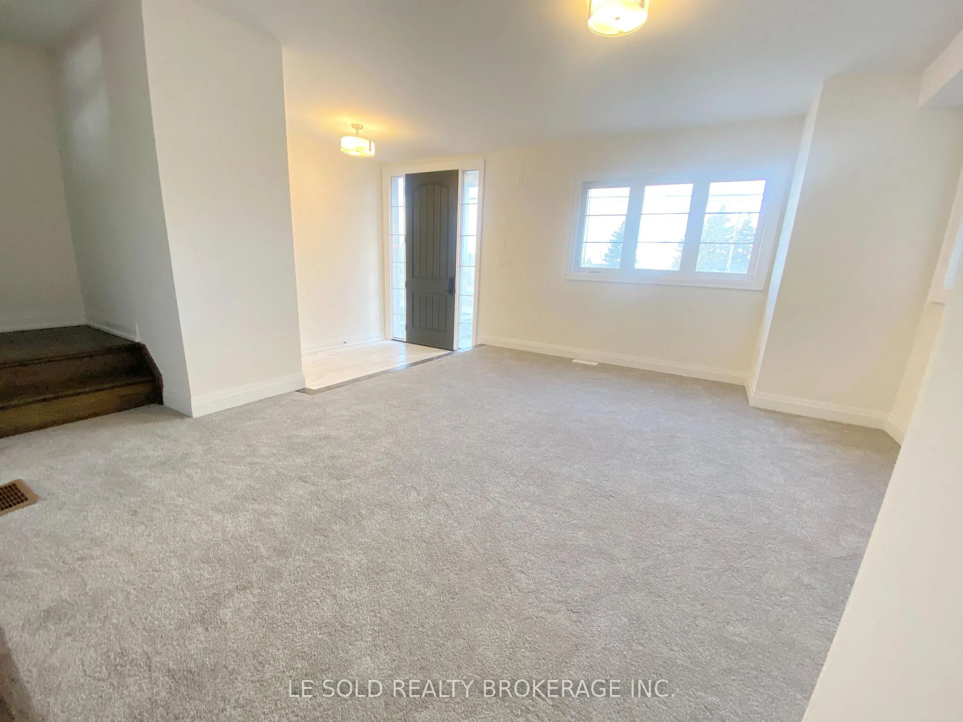 Photo 3 of Unit Upper, 4291 Major Mackenzie Drive E, Markham, Angus Glen — HOMEH