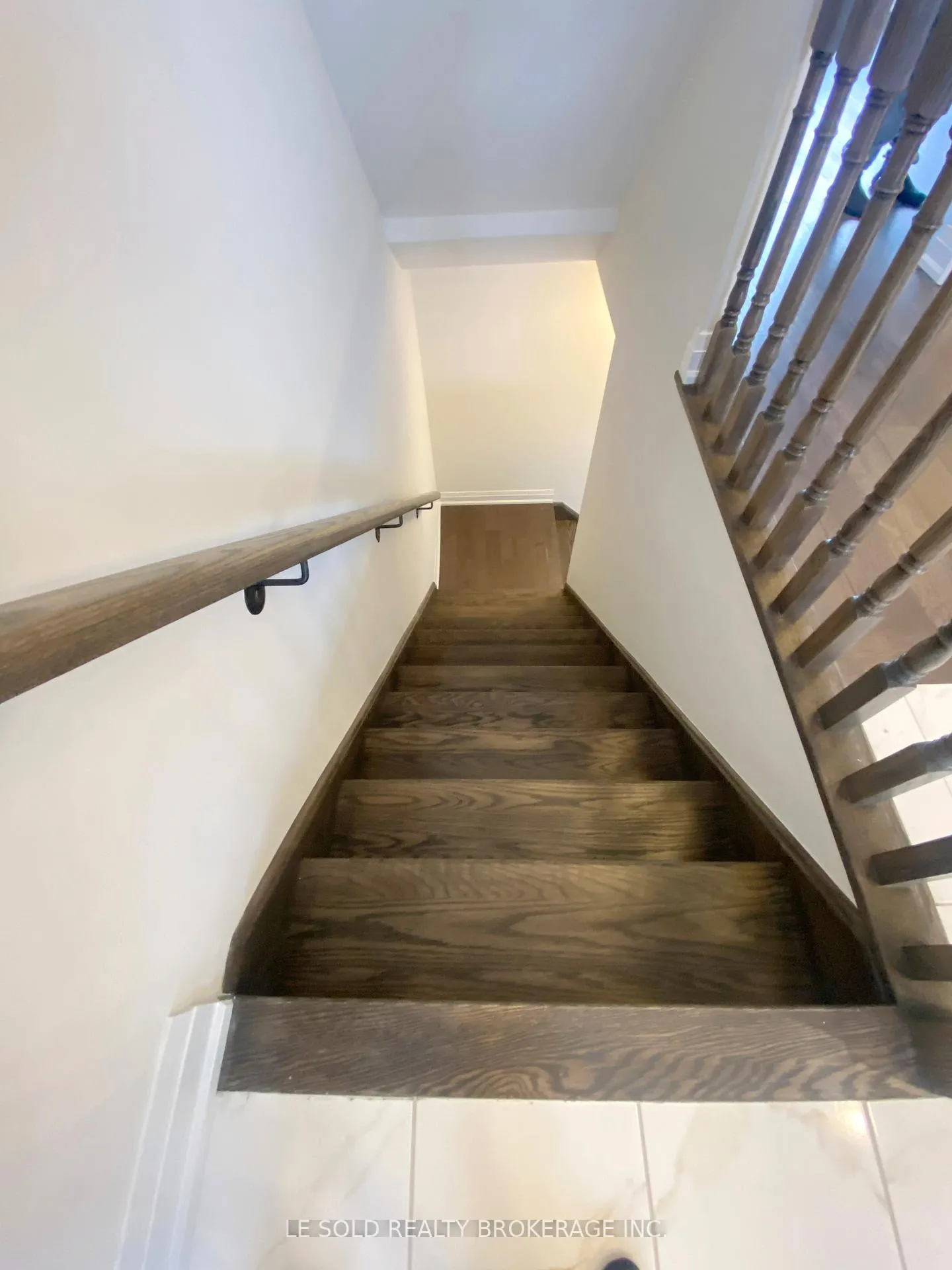 Photo 4 of Unit Upper, 4291 Major Mackenzie Drive E, Markham, Angus Glen — HOMEH