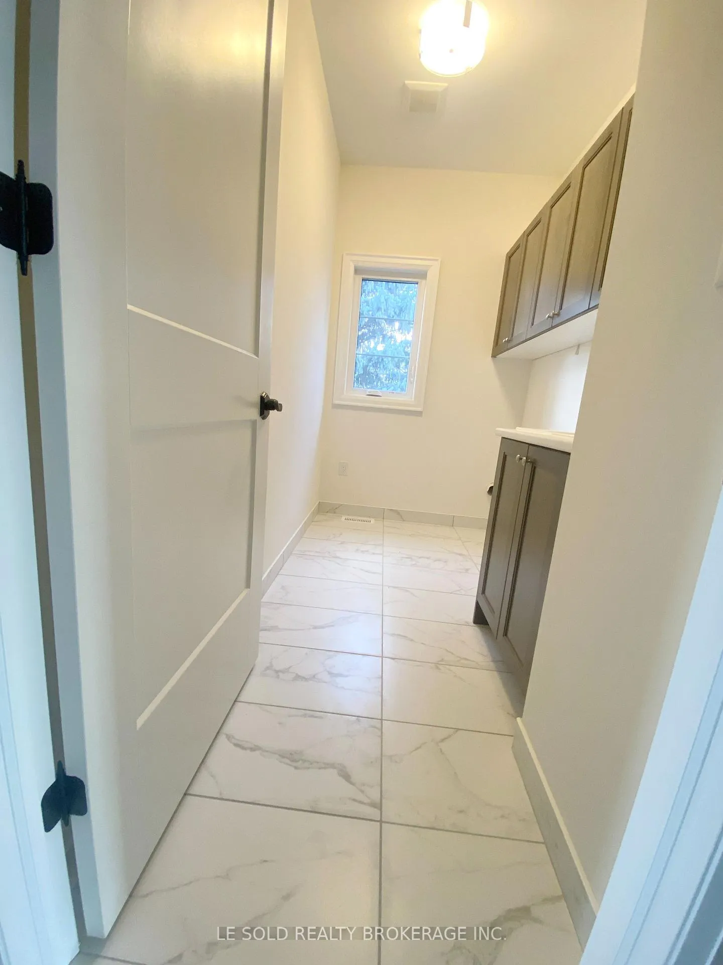 Photo 10 of Unit Upper, 4291 Major Mackenzie Drive E, Markham, Angus Glen — HOMEH