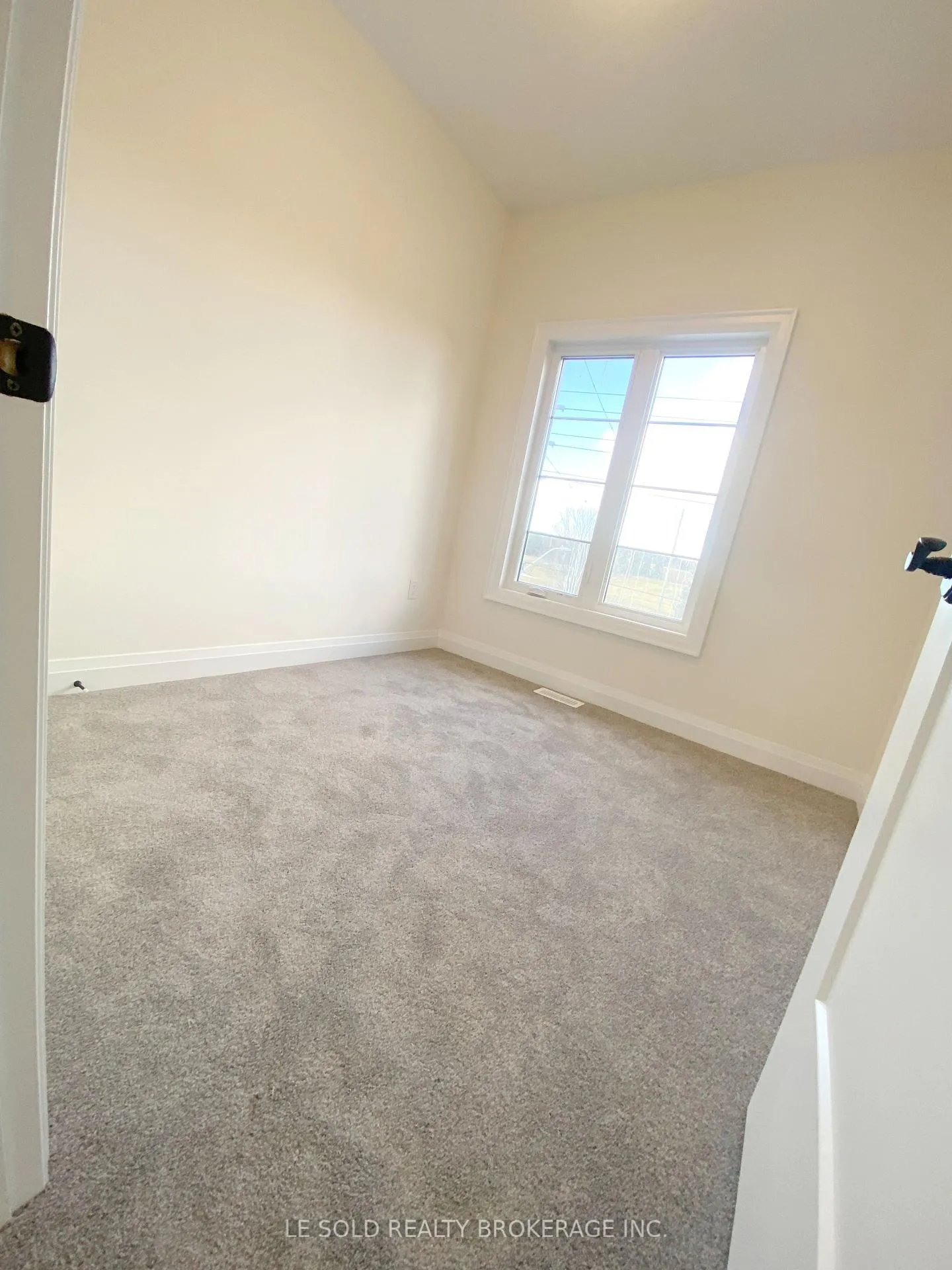 Photo 20 of Unit Upper, 4291 Major Mackenzie Drive E, Markham, Angus Glen — HOMEH