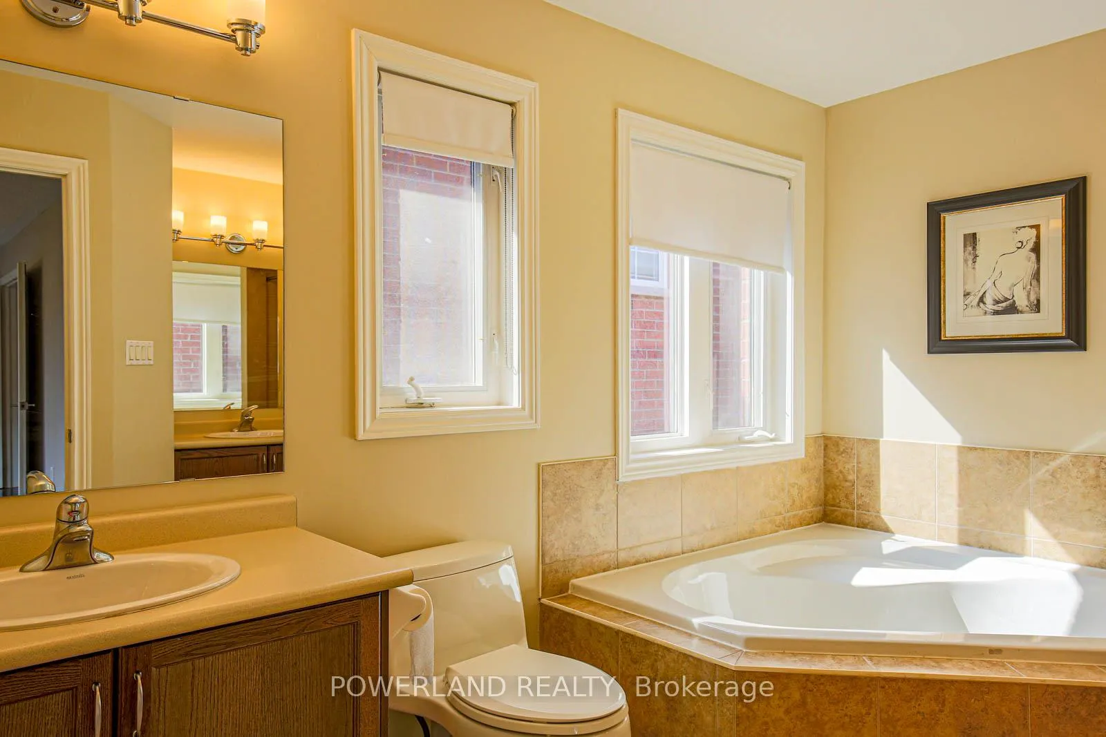 Photo 24 of 87 Schuster Lane, Vaughan, Patterson — HOMEH