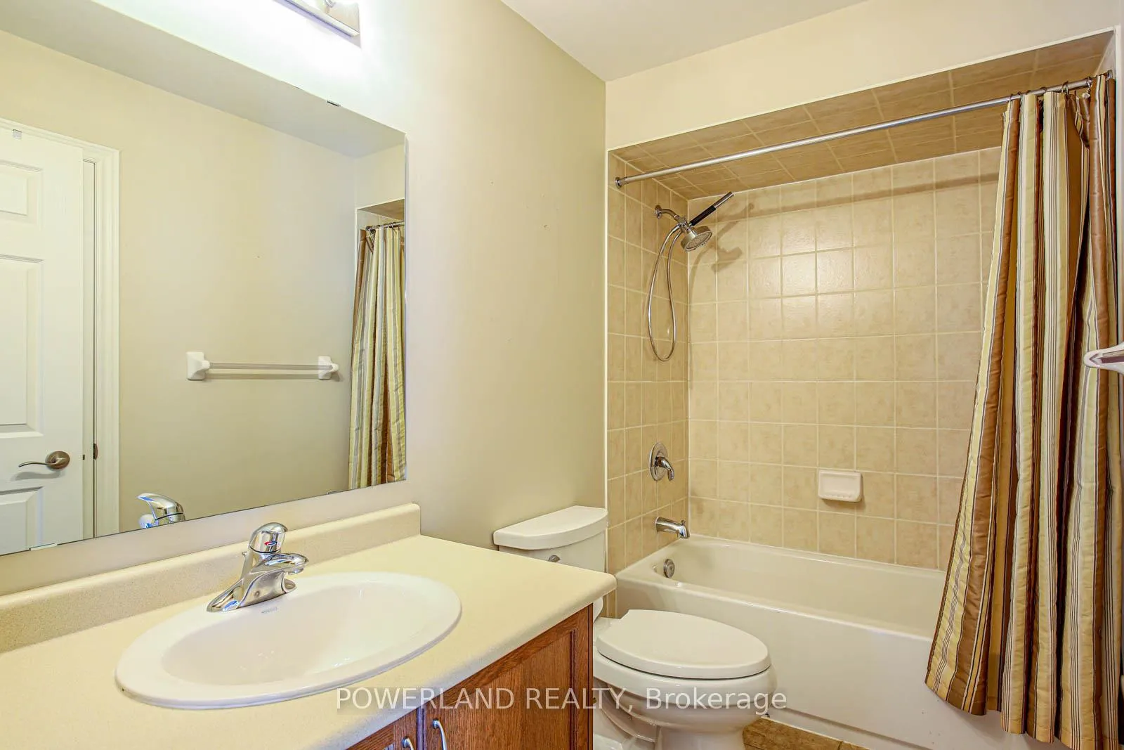 Photo 27 of 87 Schuster Lane, Vaughan, Patterson — HOMEH