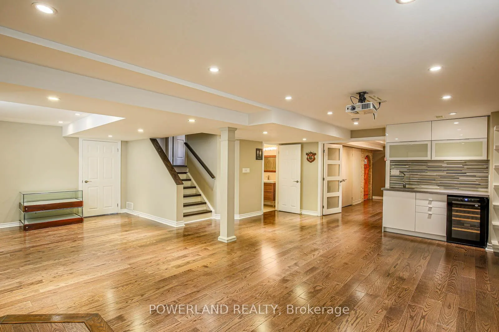 Photo 34 of 87 Schuster Lane, Vaughan, Patterson — HOMEH