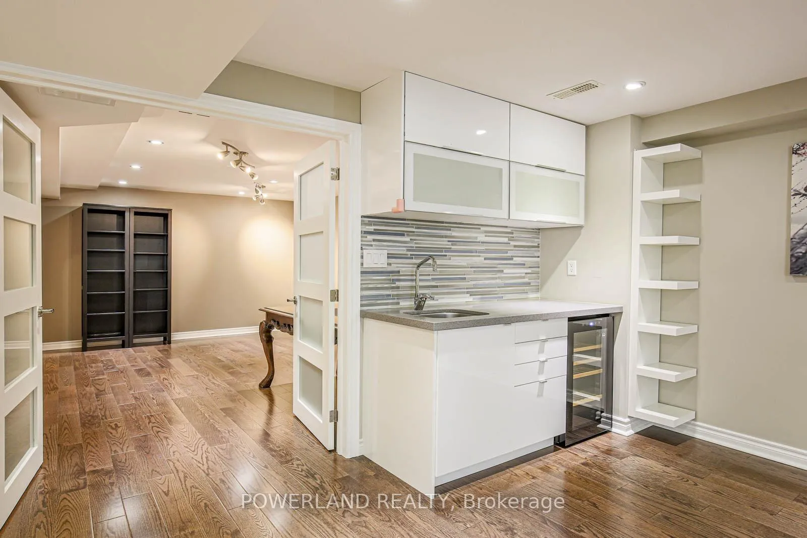 Photo 37 of 87 Schuster Lane, Vaughan, Patterson — HOMEH