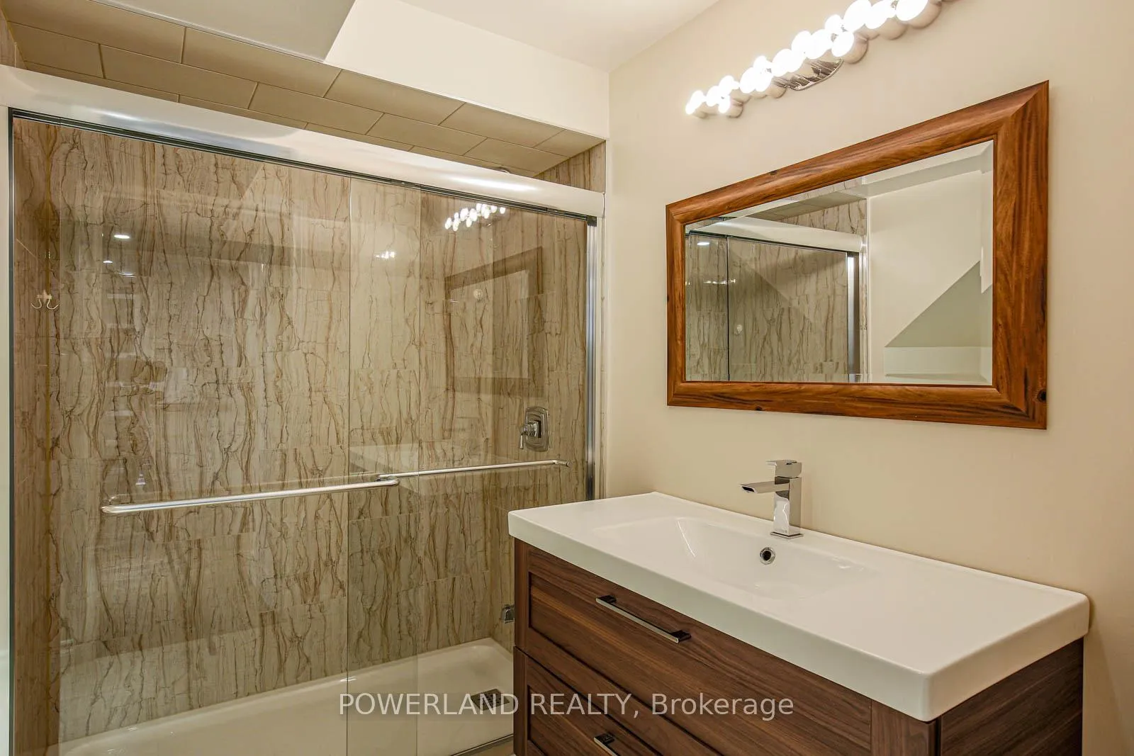 Photo 41 of 87 Schuster Lane, Vaughan, Patterson — HOMEH