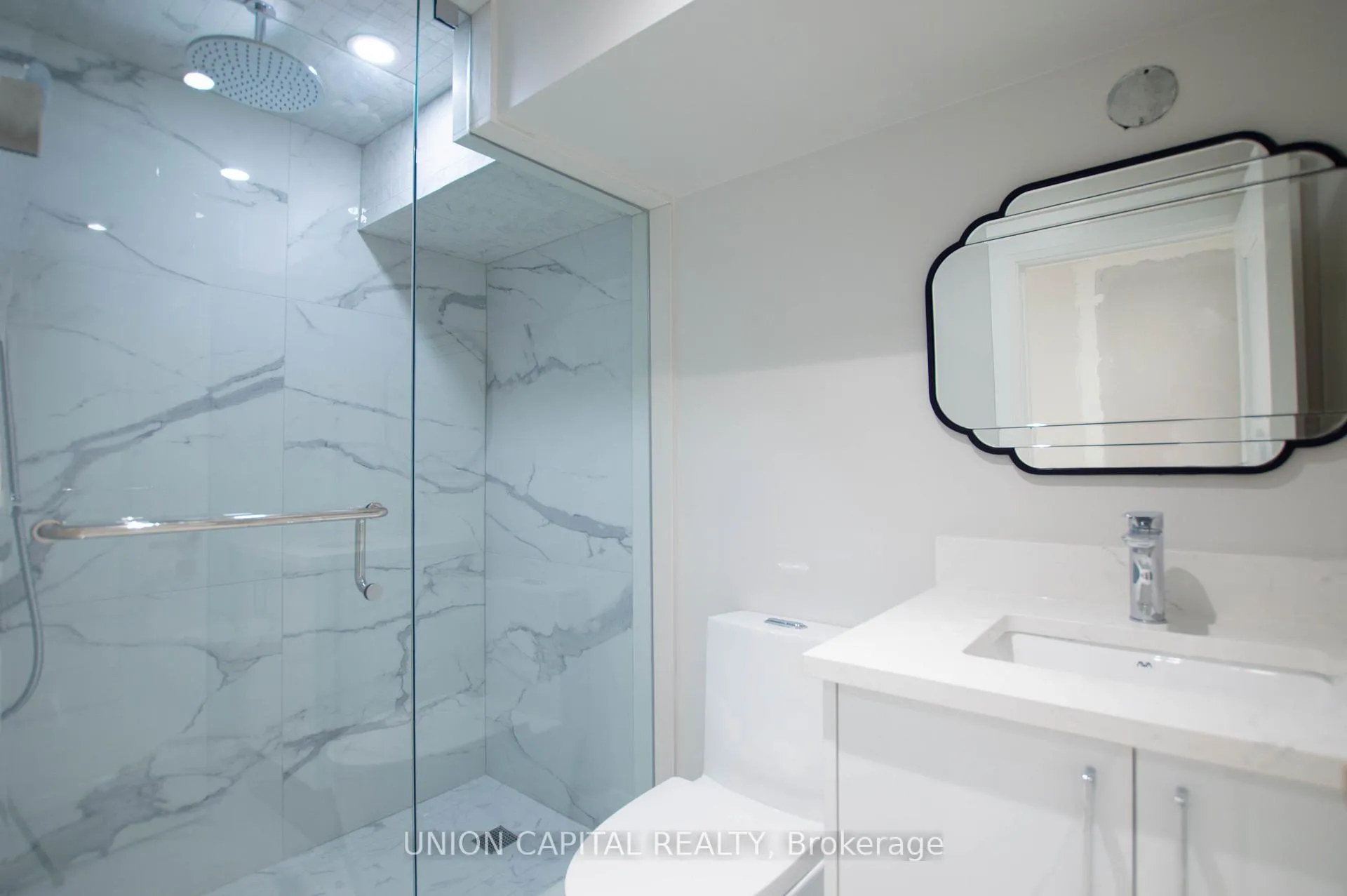 Photo 13 of 108 Kirk Drive, Markham, Royal Orchard — HOMEH