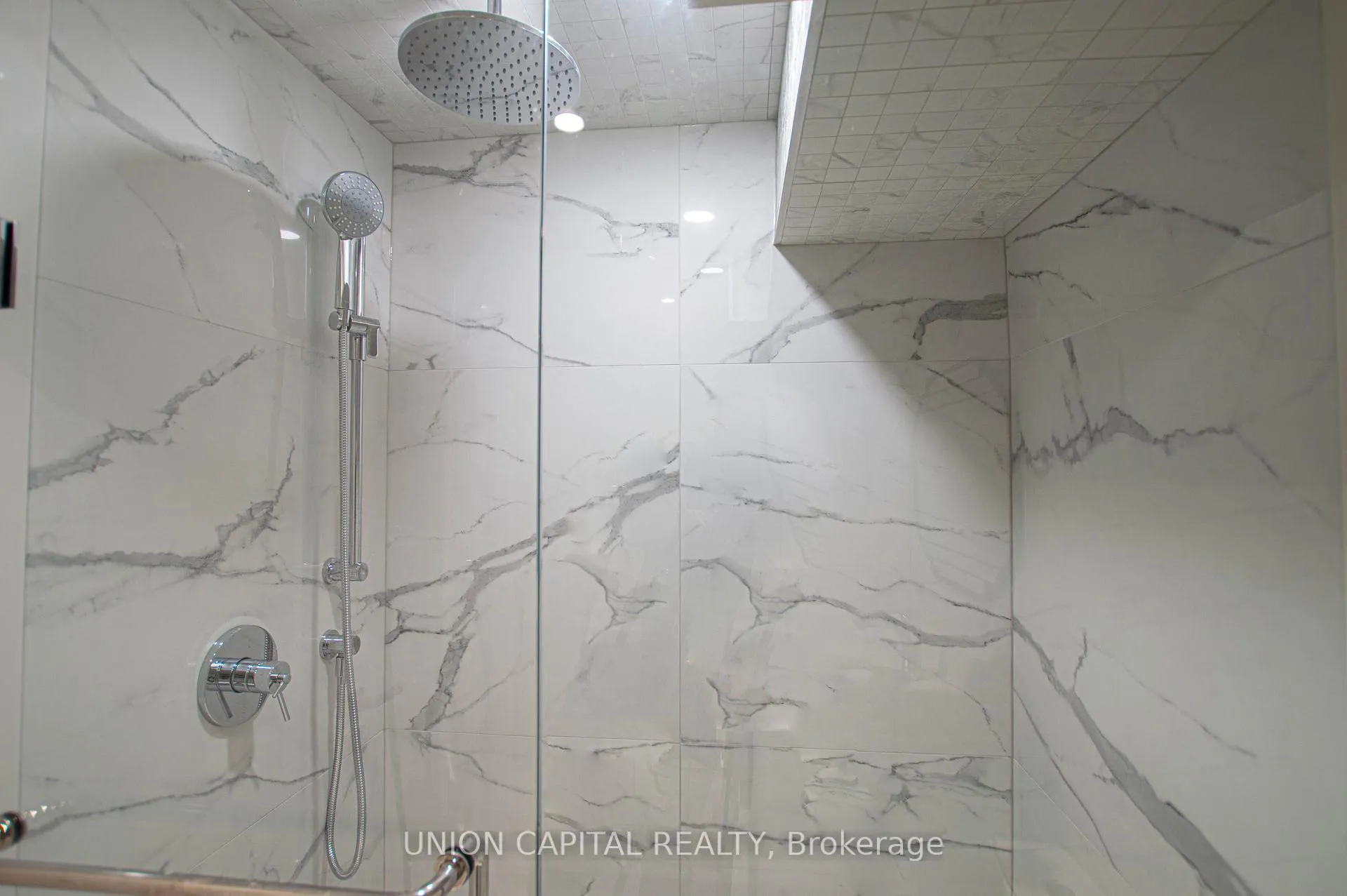 Photo 14 of 108 Kirk Drive, Markham, Royal Orchard — HOMEH