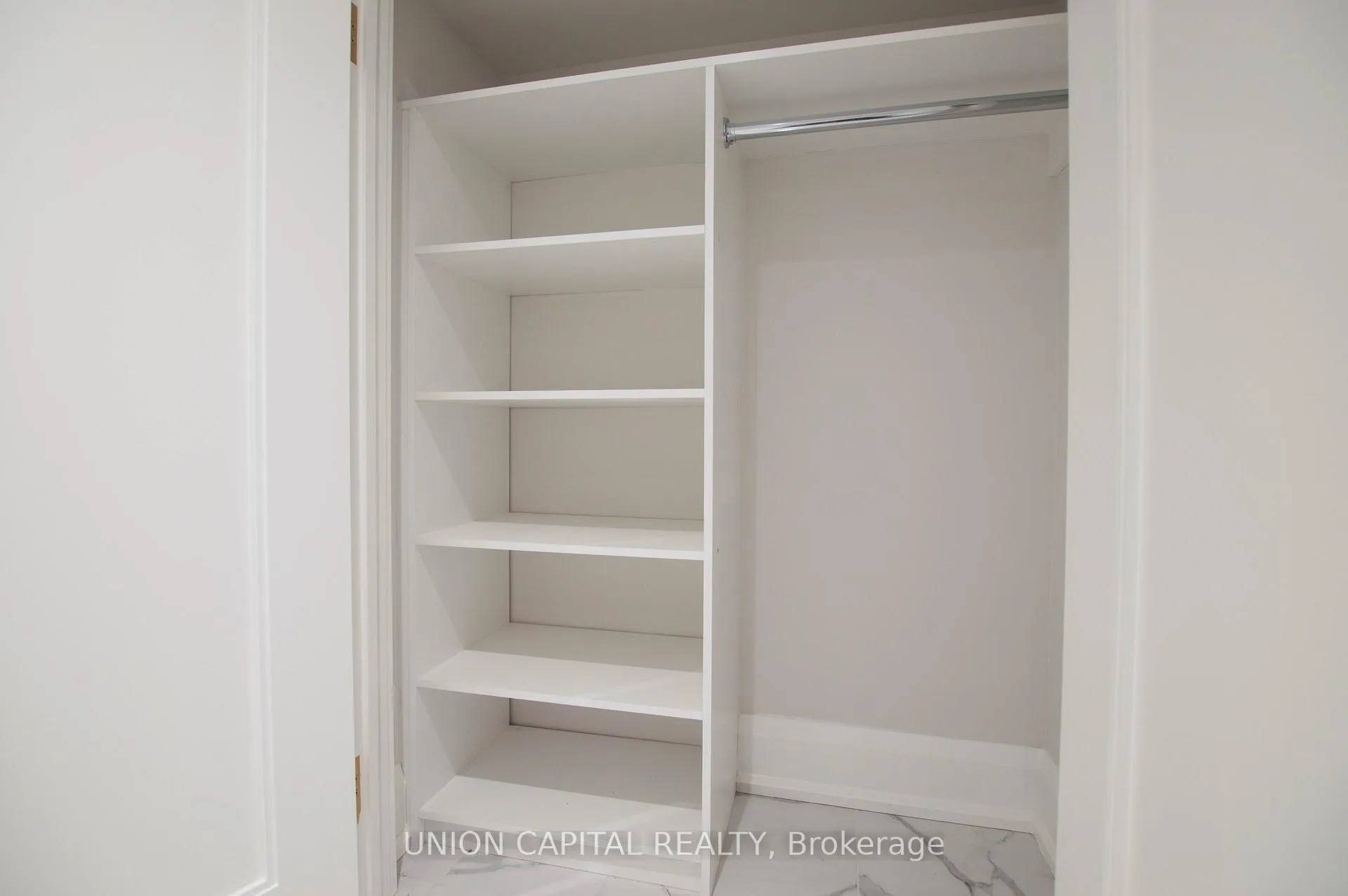 Photo 17 of 108 Kirk Drive, Markham, Royal Orchard — HOMEH