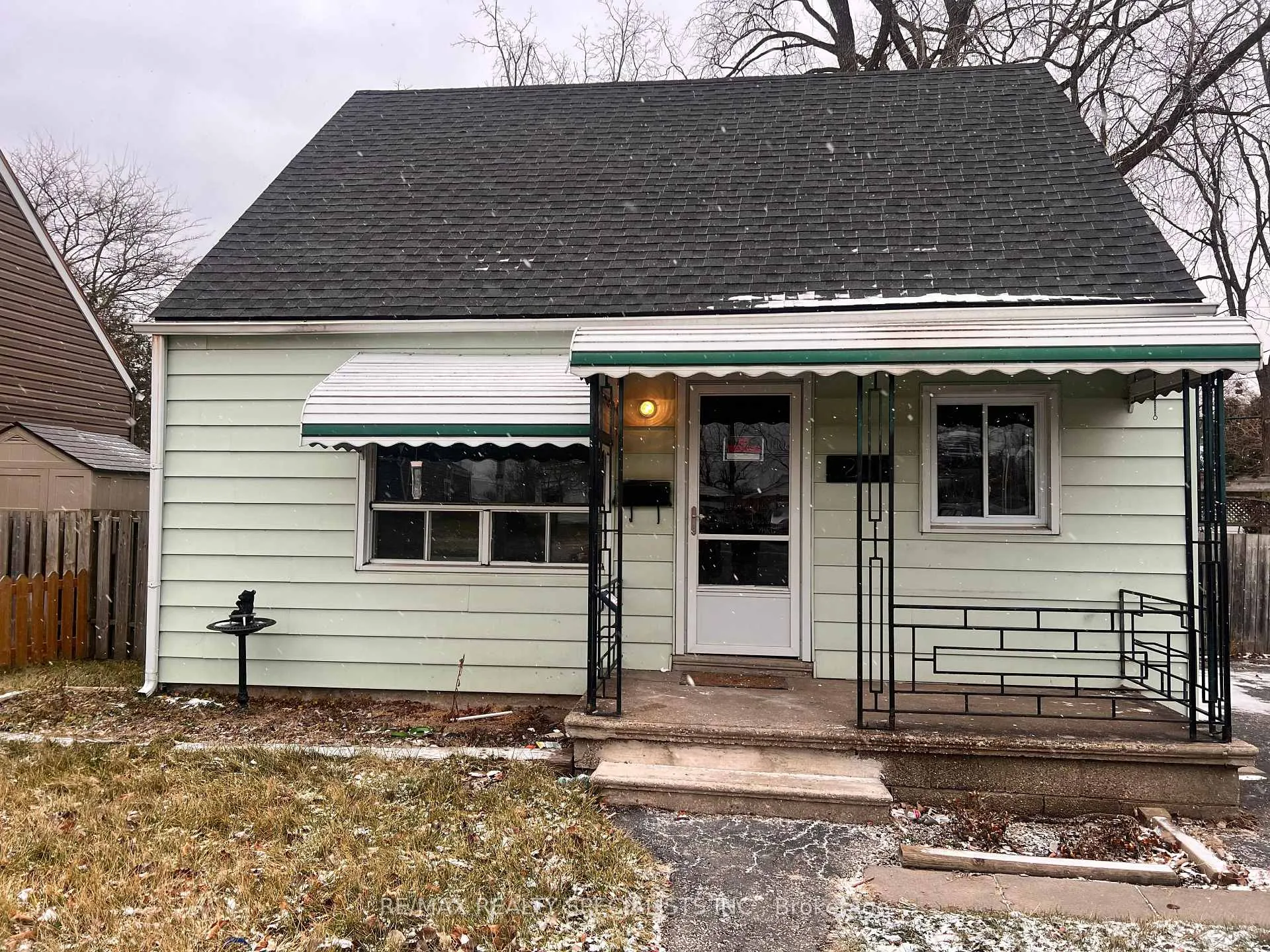 Photo 1 of 1256 California Avenue, Windsor — HOMEH
