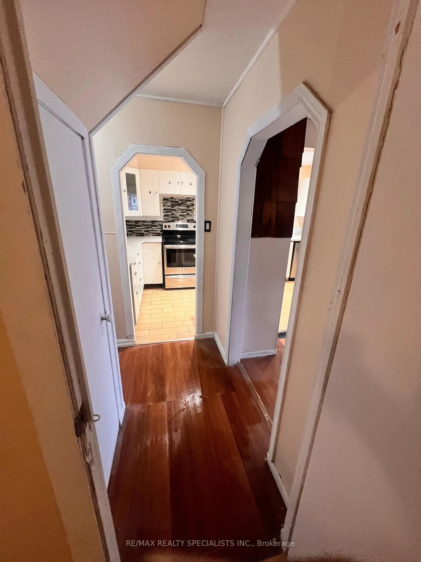 Photo 4 of 1256 California Avenue, Windsor — HOMEH