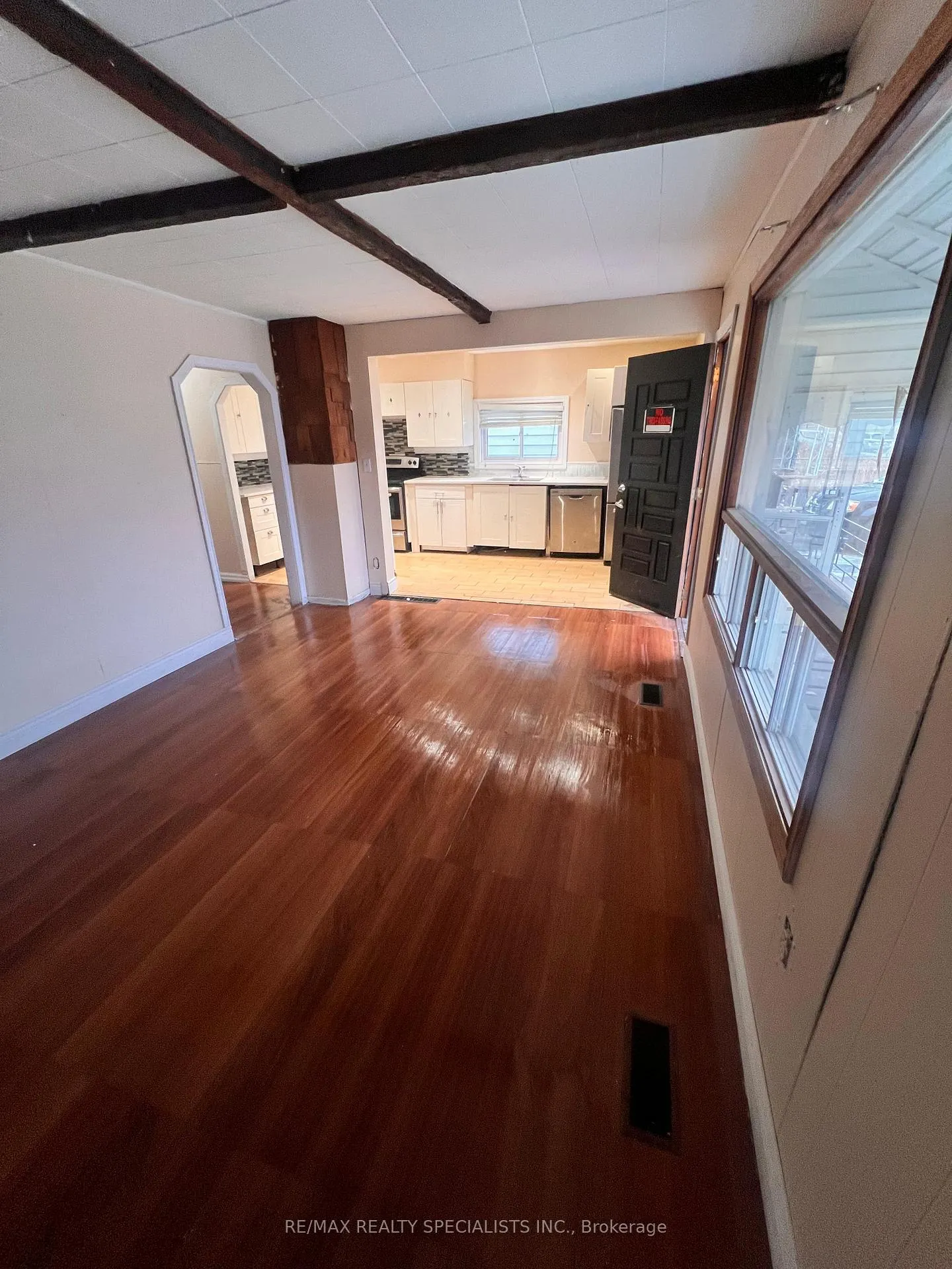 Photo 5 of 1256 California Avenue, Windsor — HOMEH