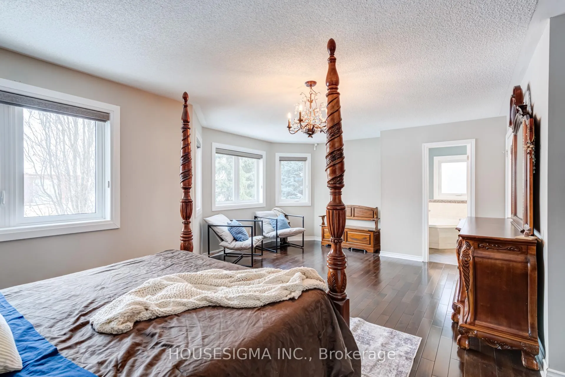 Photo 18 of 37 Kettle Court, Vaughan, Maple — HOMEH
