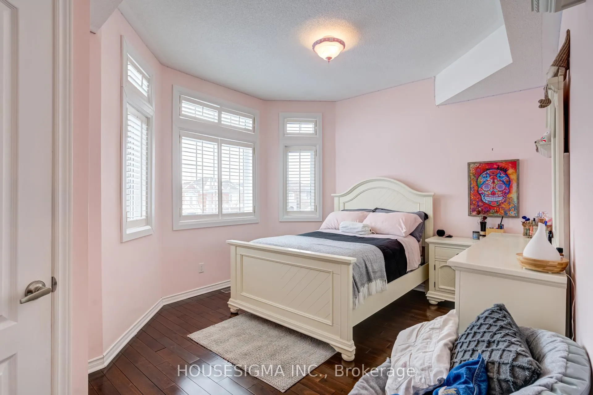 Photo 24 of 37 Kettle Court, Vaughan, Maple — HOMEH