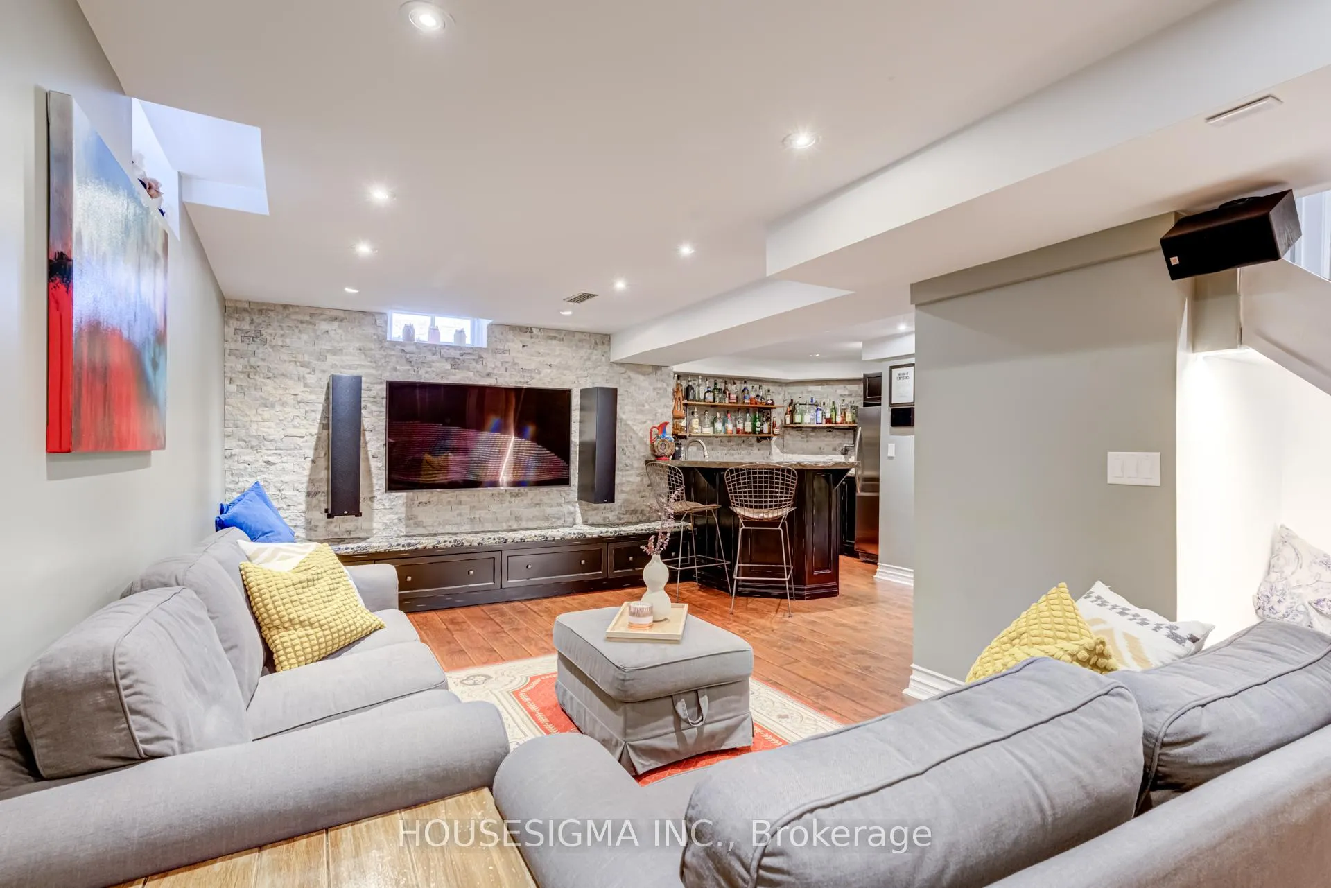 Photo 29 of 37 Kettle Court, Vaughan, Maple — HOMEH